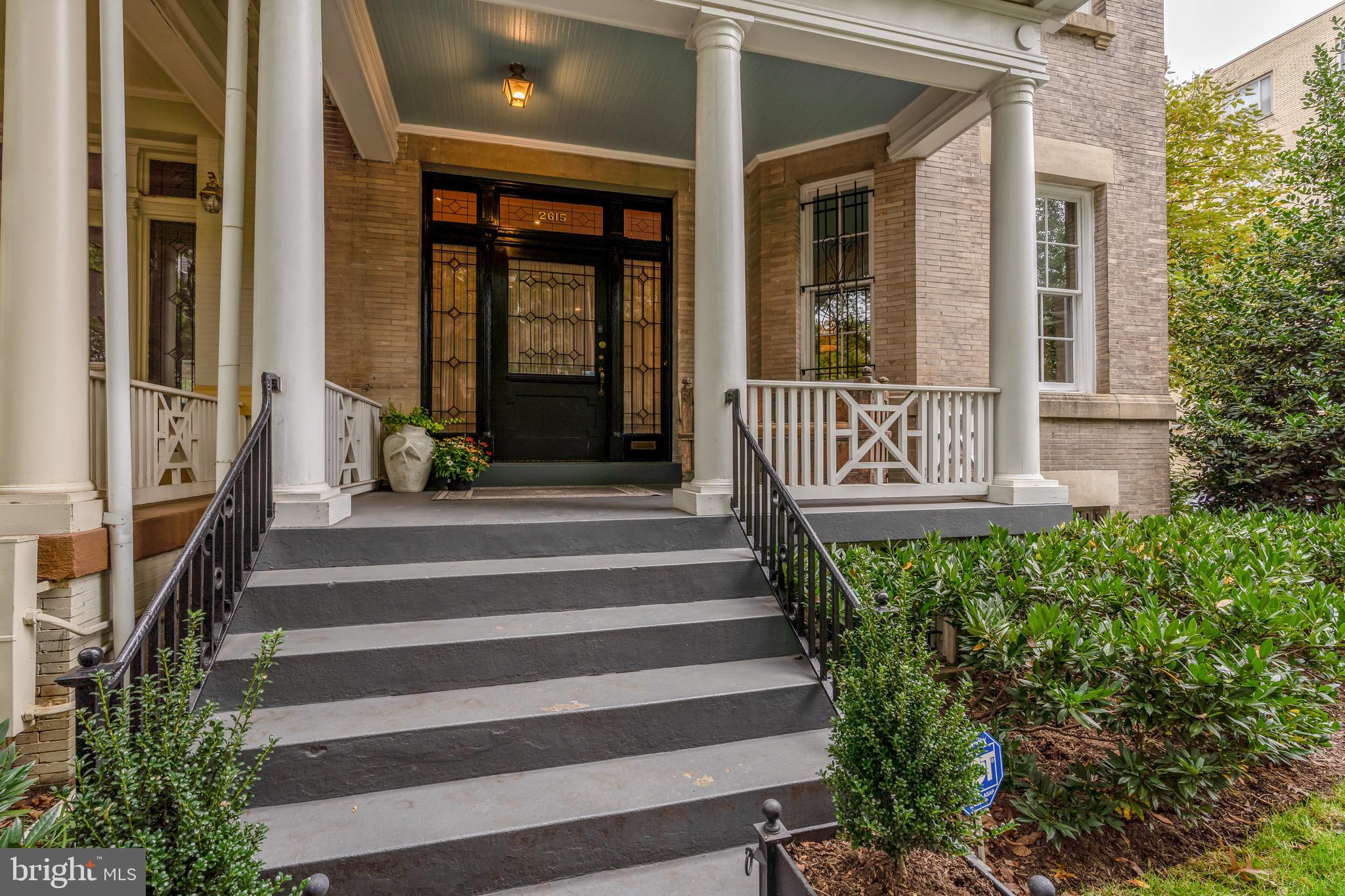 WOODLEY PARK - Residential