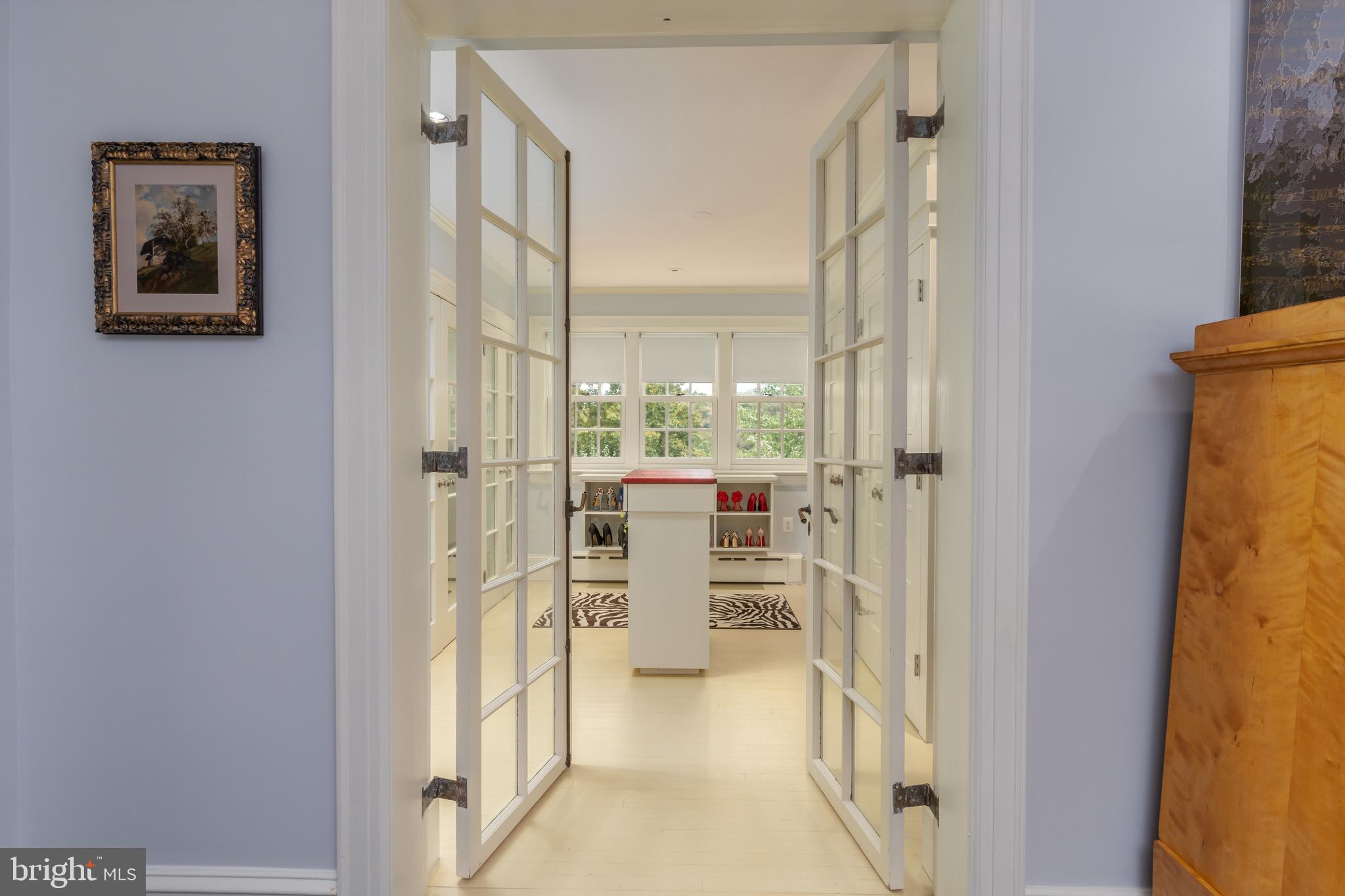 WOODLEY PARK - Residential