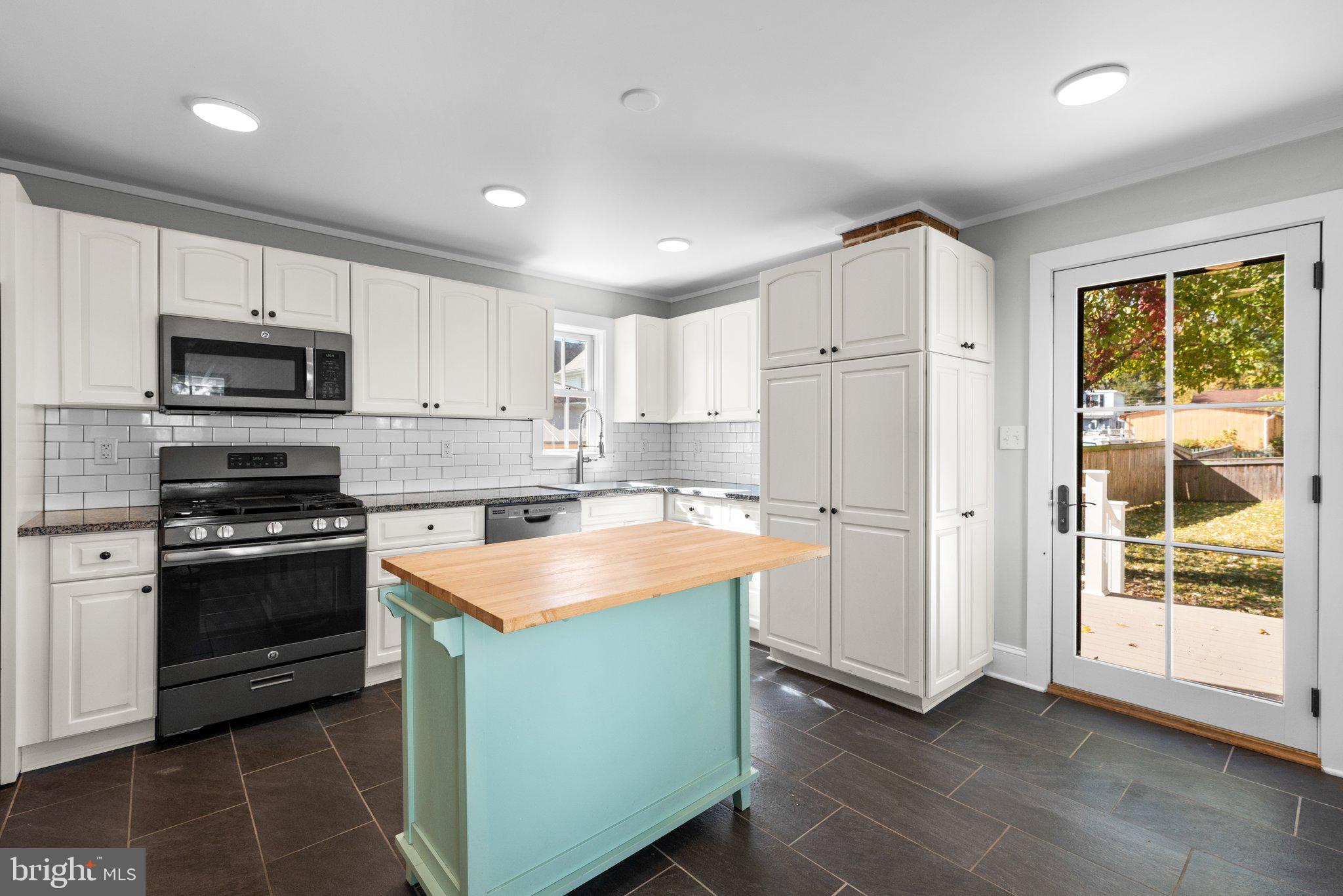 TALBOTT ESTATES - Residential