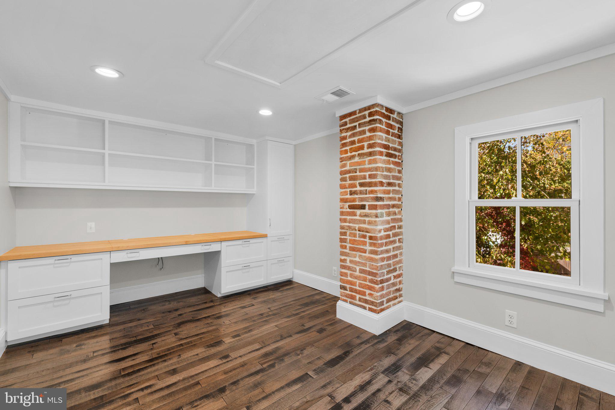 TALBOTT ESTATES - Residential