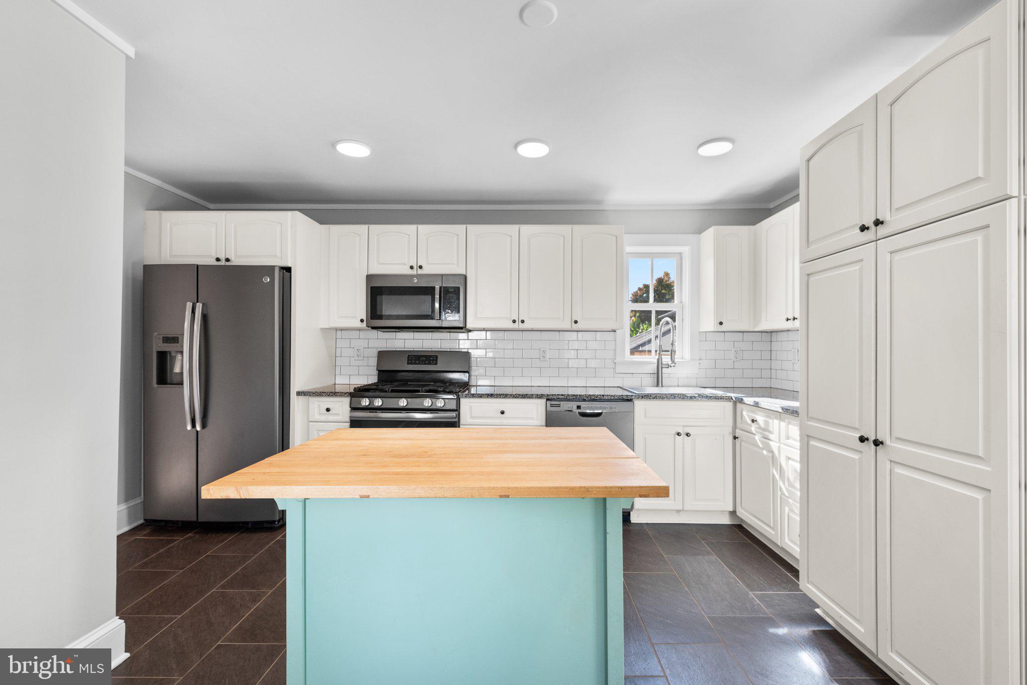 TALBOTT ESTATES - Residential