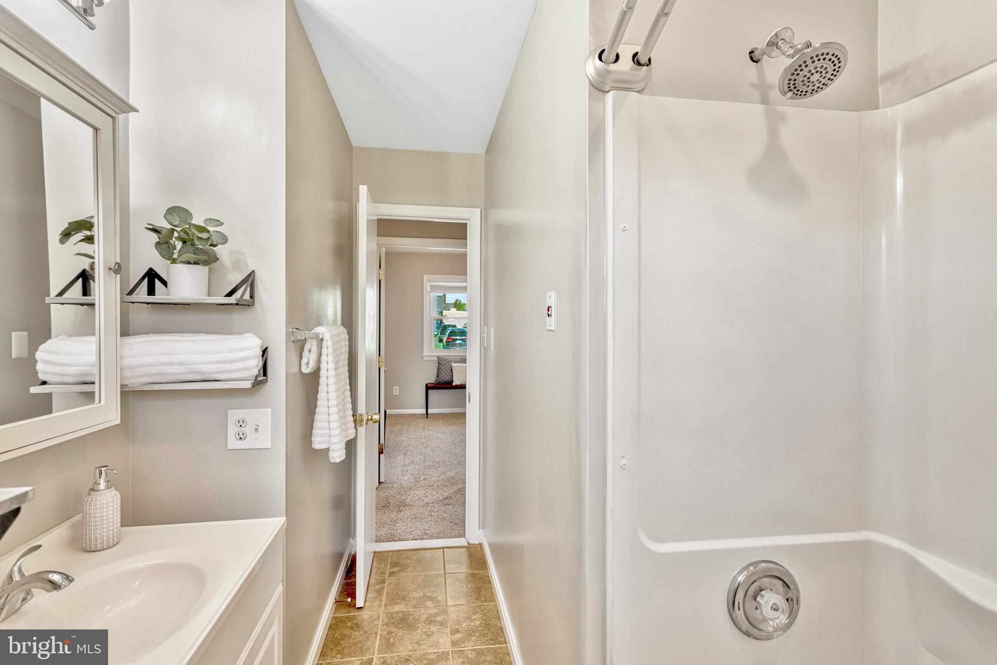 SHERATON HILLS - Residential