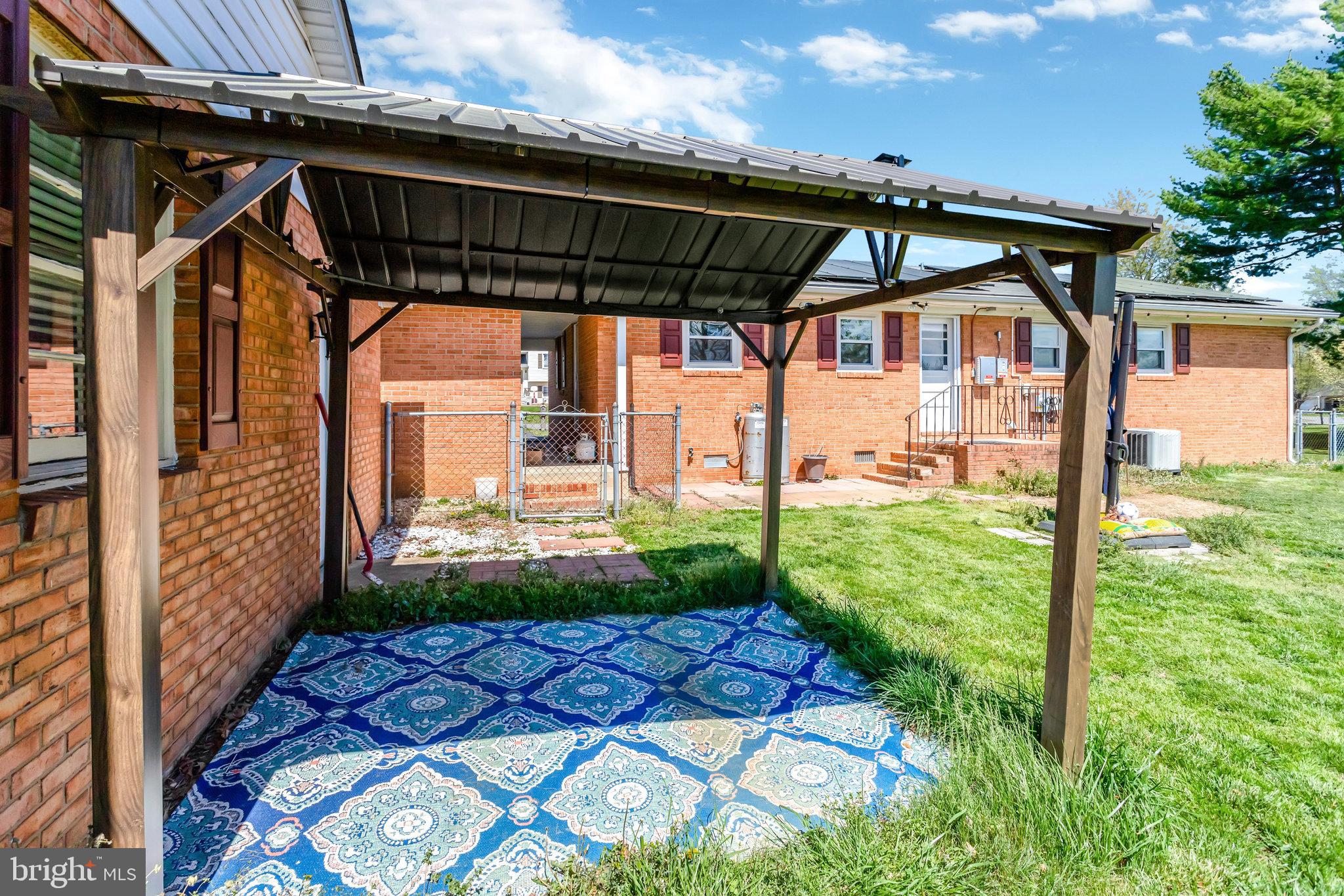 SHERATON HILLS - Residential