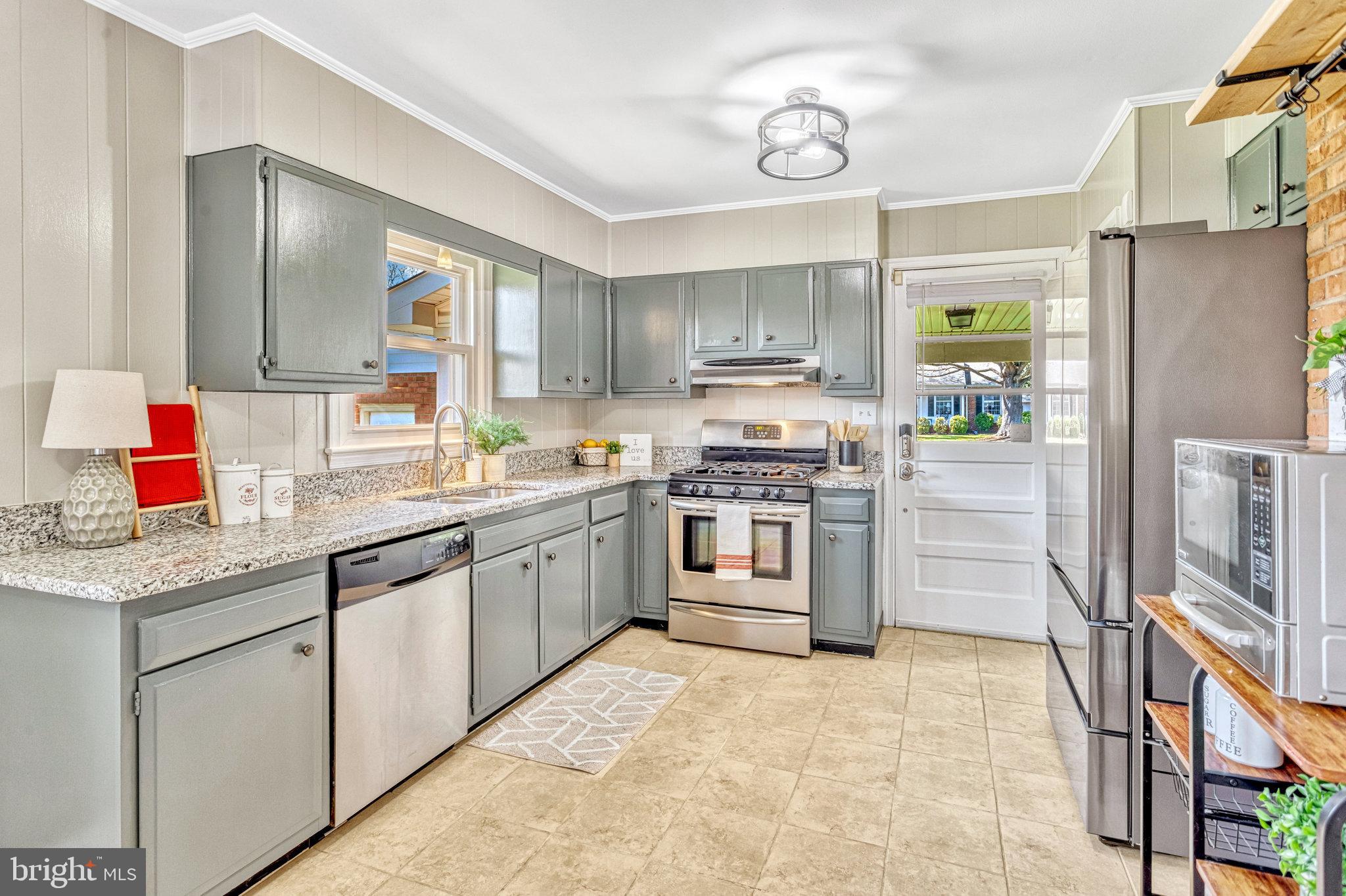 SHERATON HILLS - Residential