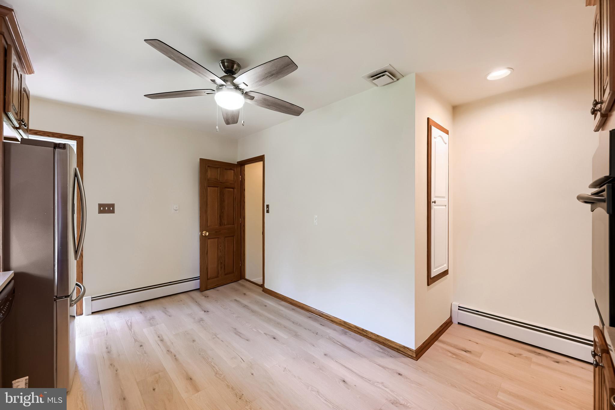 MOUNT HEBRON - Residential