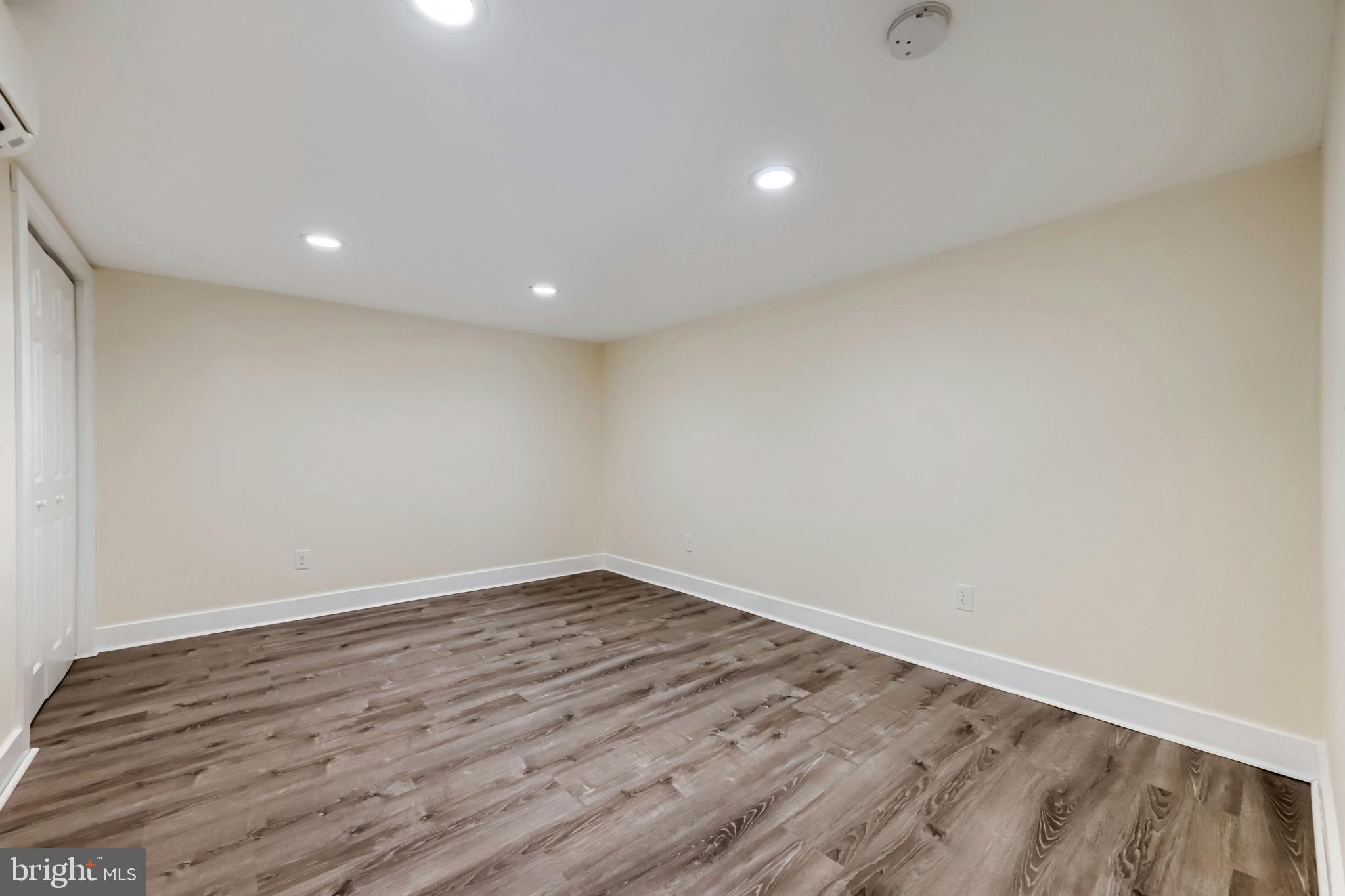 MOUNT HEBRON - Residential