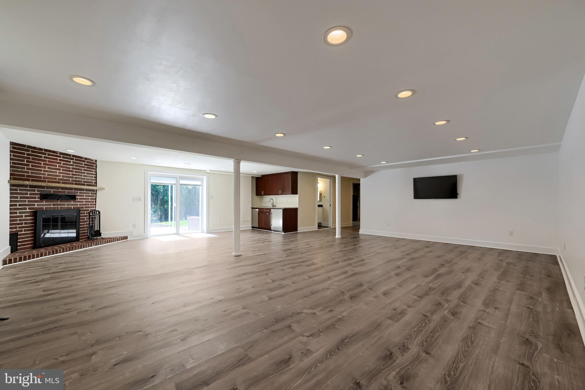 MOUNT HEBRON - Residential