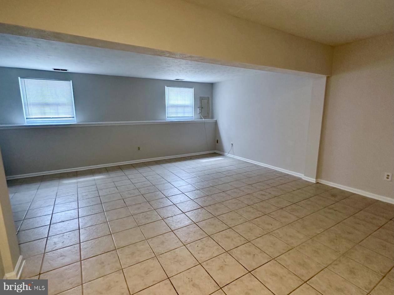 WINDING RIDGE - Residential Lease