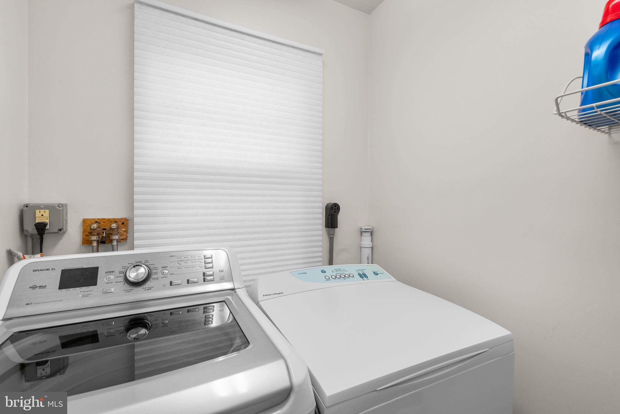 MYERSVILLE - Residential