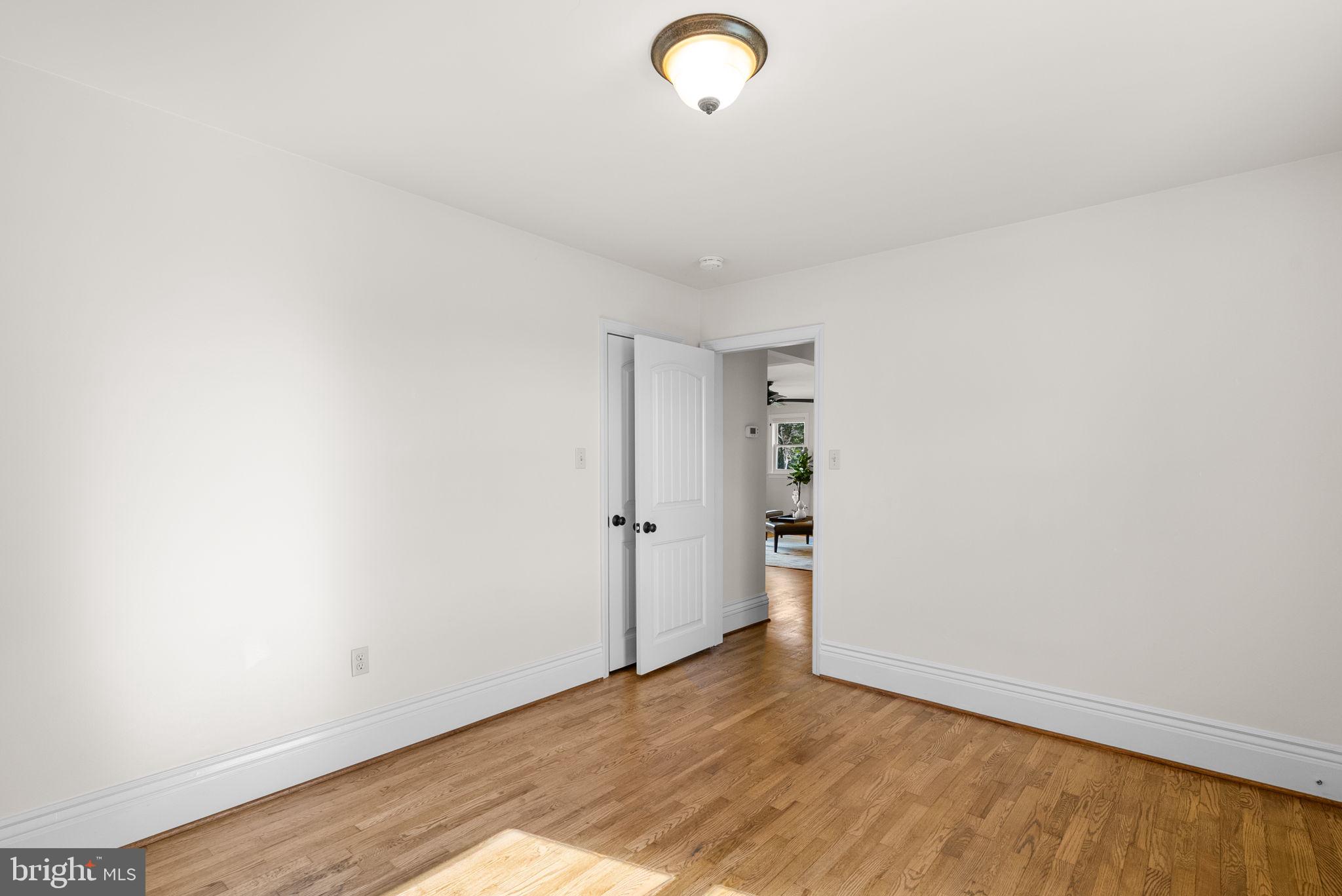 MYERSVILLE - Residential