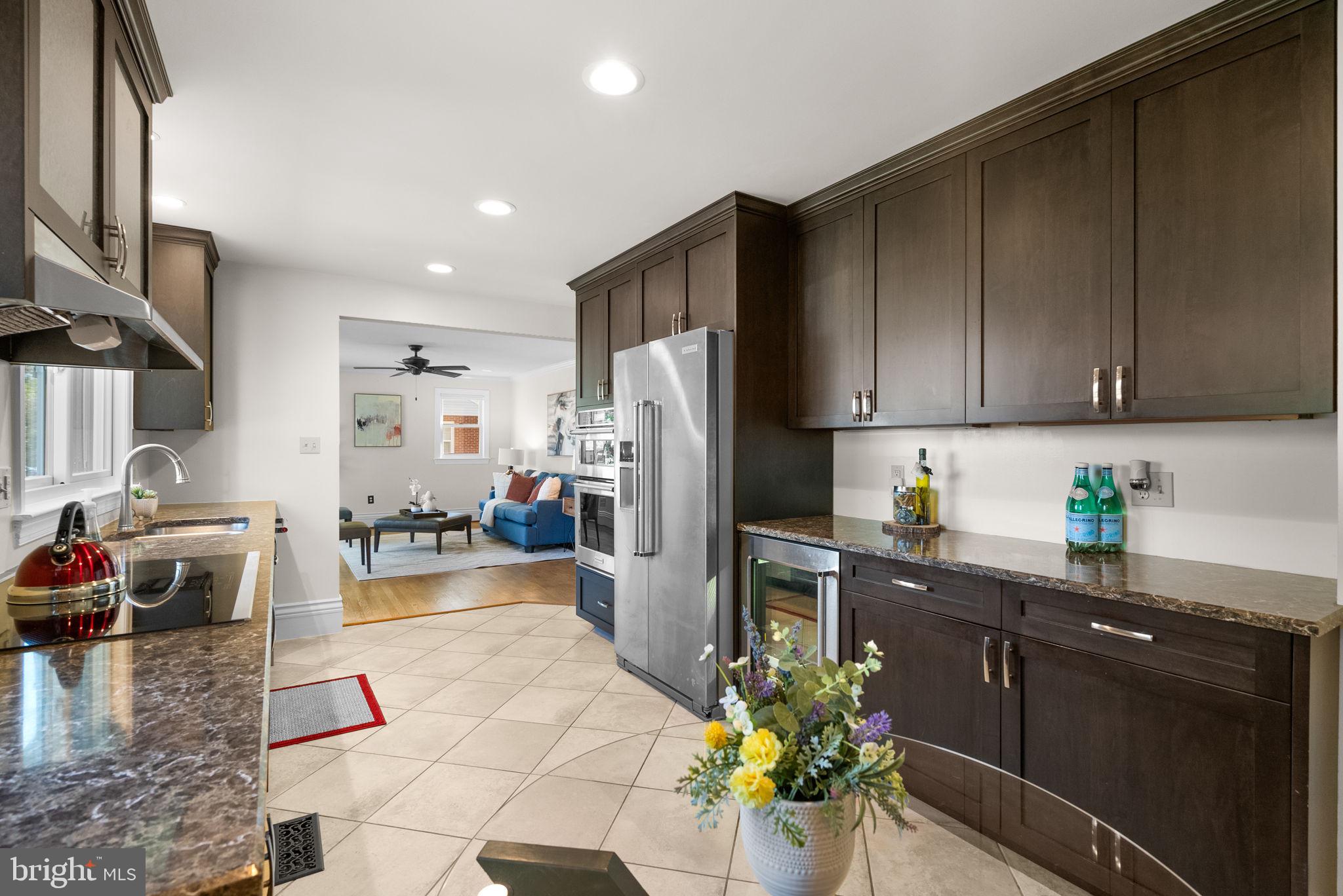 MYERSVILLE - Residential