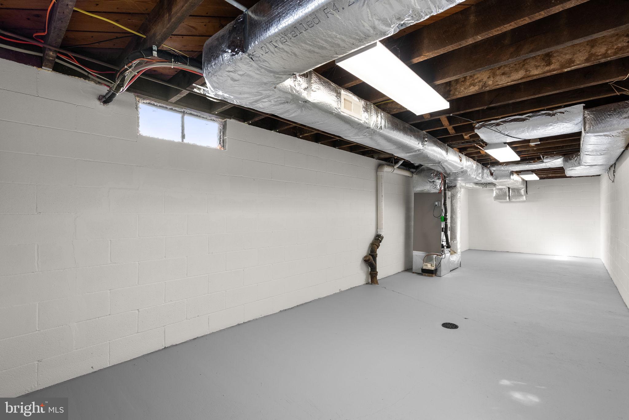 MYERSVILLE - Residential