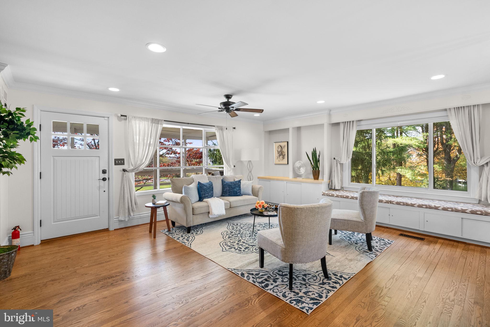 MYERSVILLE - Residential