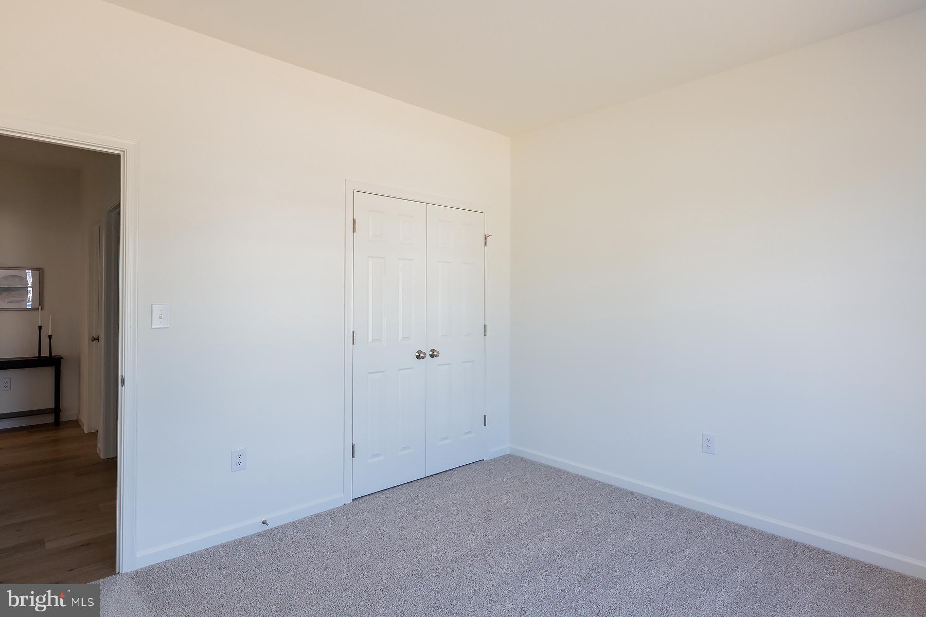 PINE VIEW ESTATES - Residential