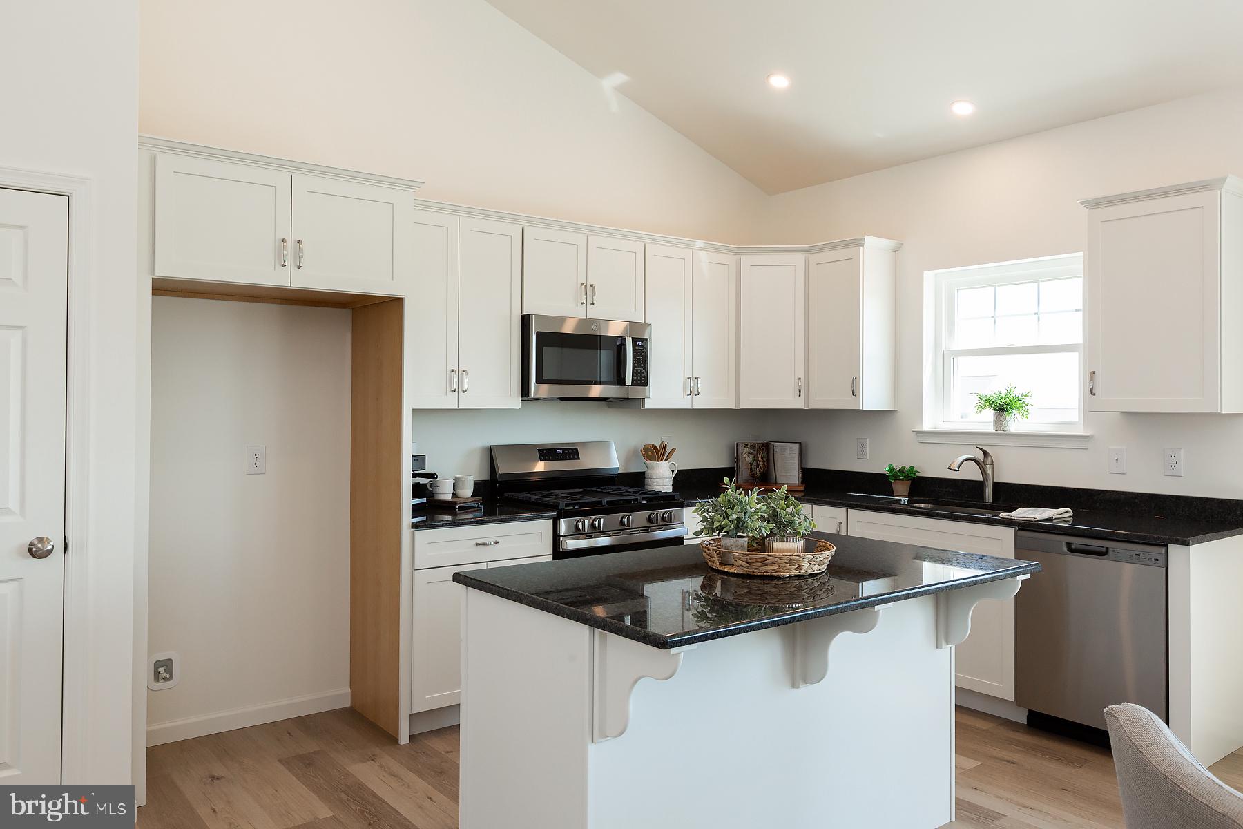 PINE VIEW ESTATES - Residential