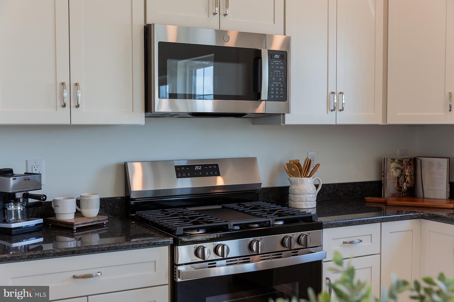 PINE VIEW ESTATES - Residential