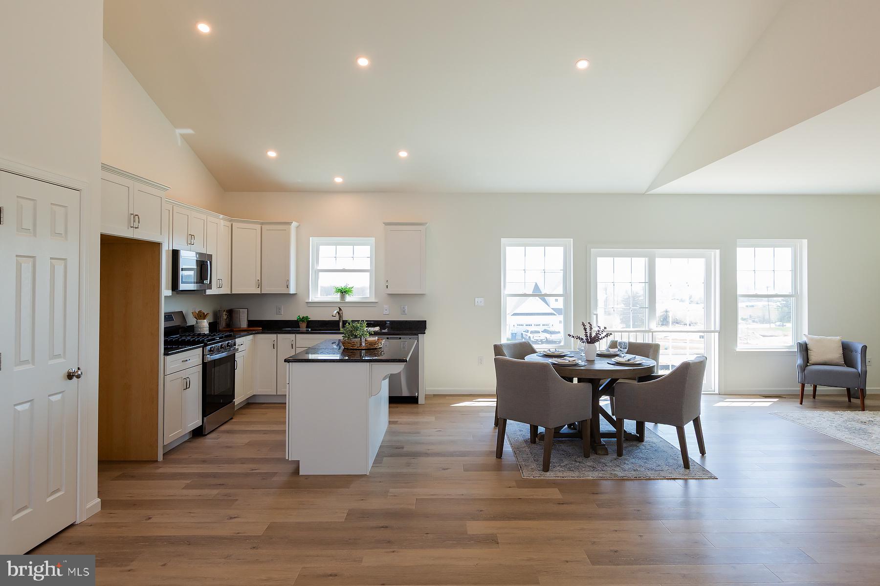 PINE VIEW ESTATES - Residential