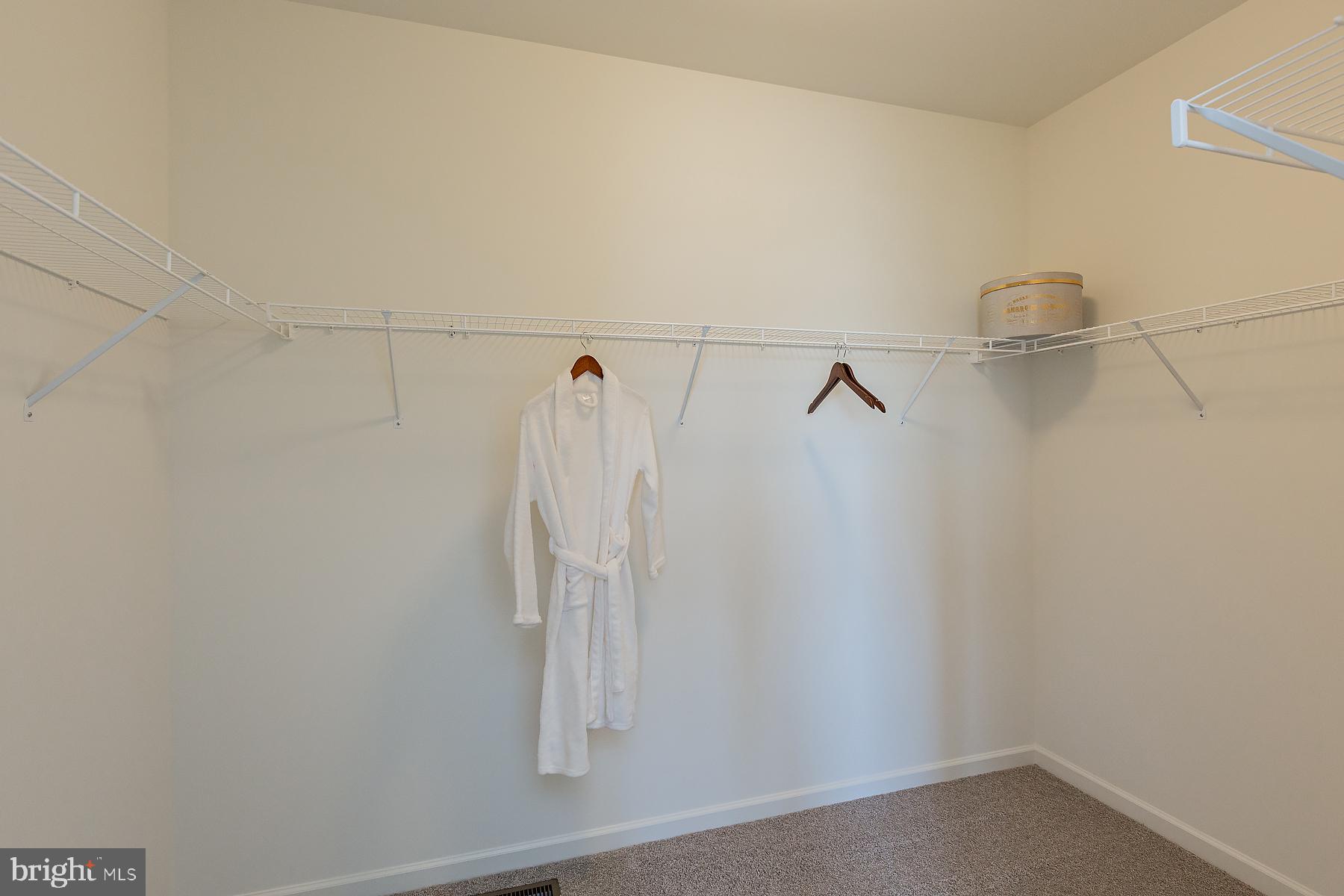 PINE VIEW ESTATES - Residential