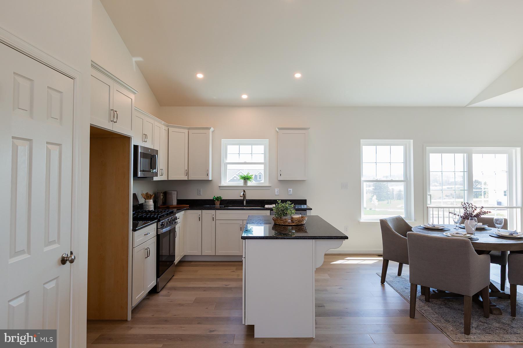 PINE VIEW ESTATES - Residential