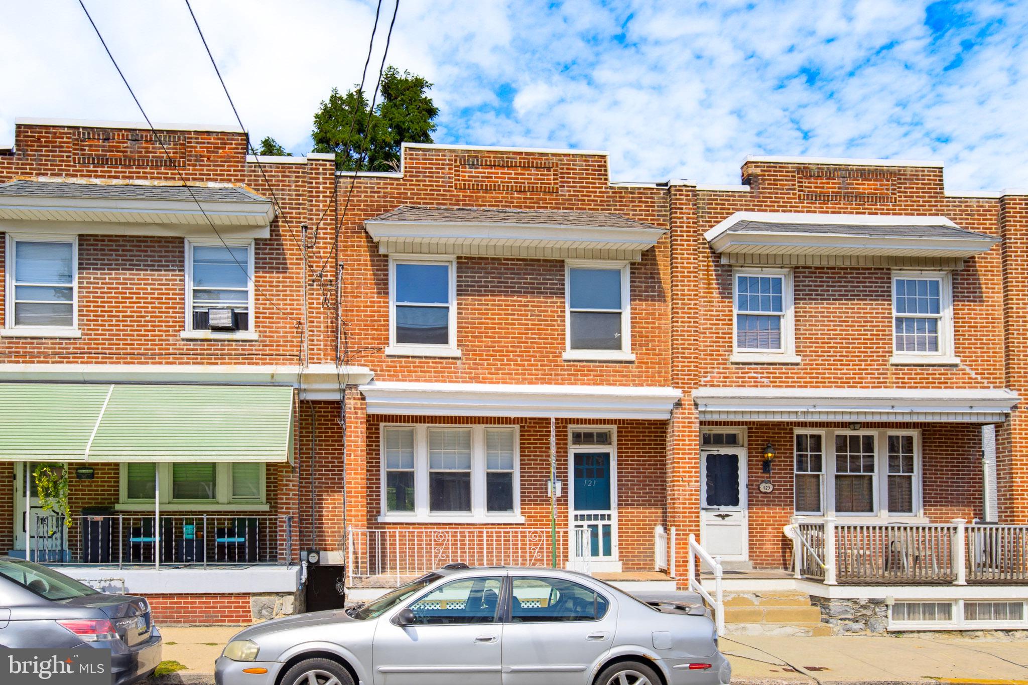 121 E NEW