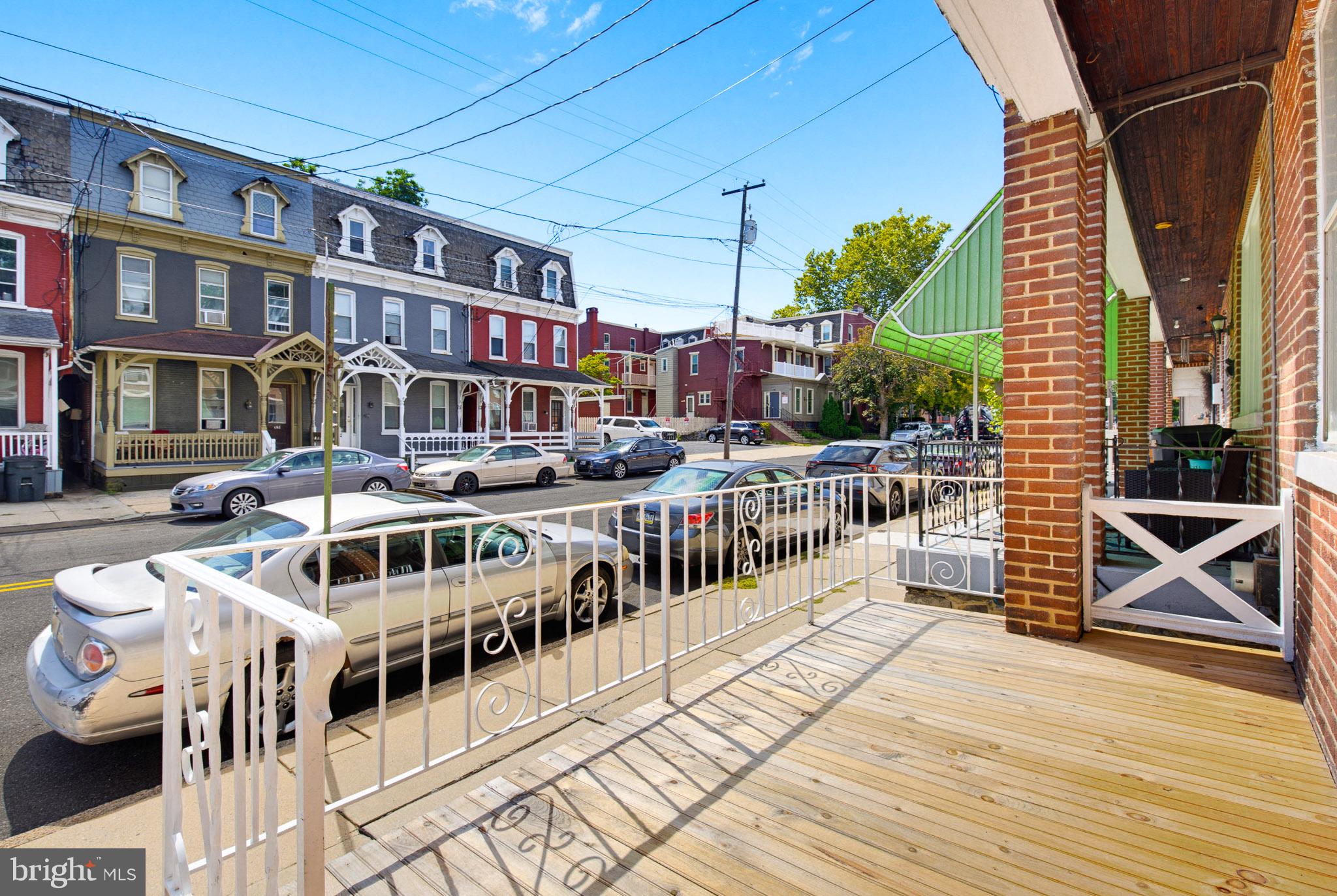 121 E NEW