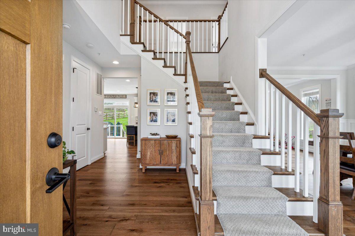 11027 LOCUST DRIVE
