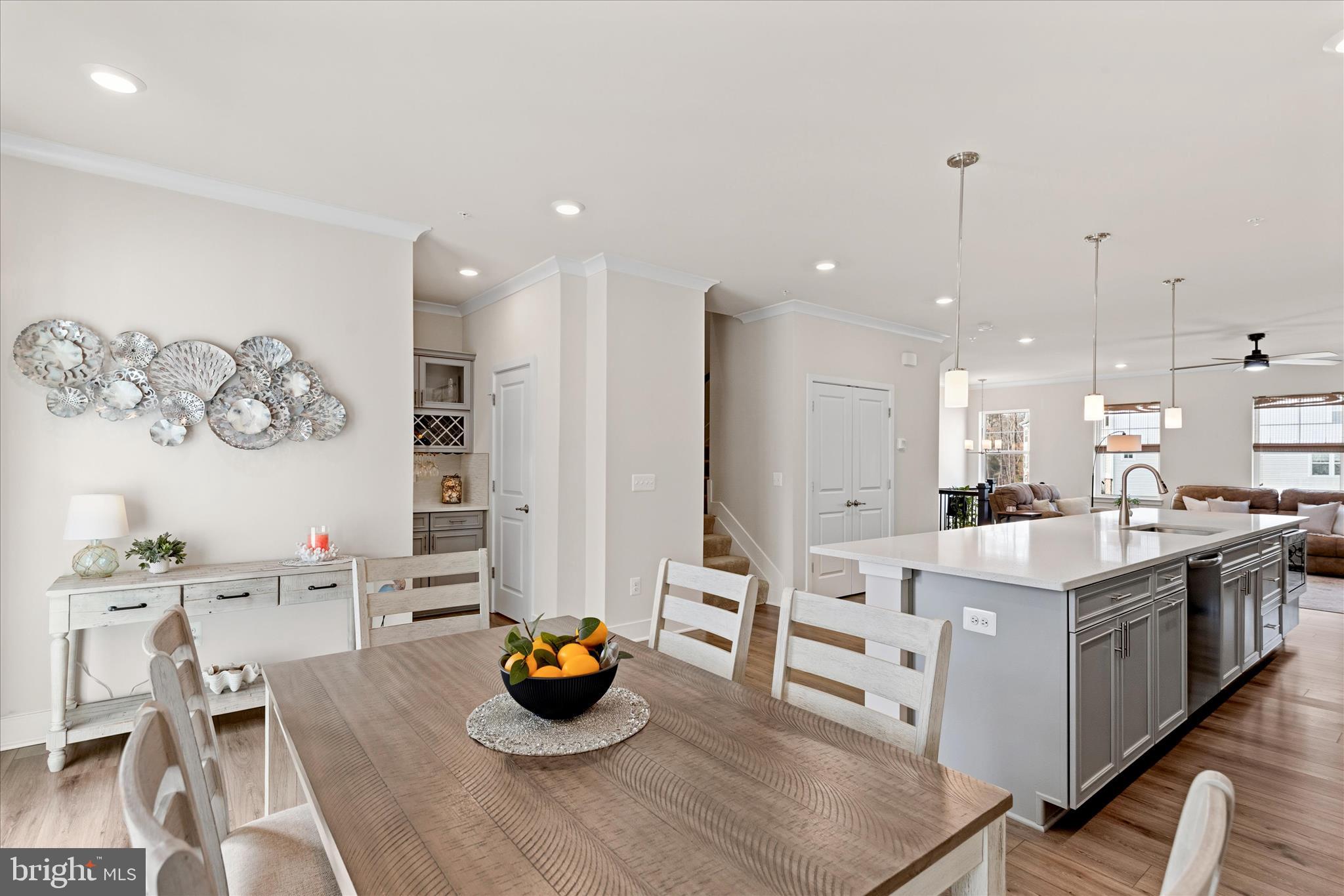 SEA OAKS VILLAGE - Residential