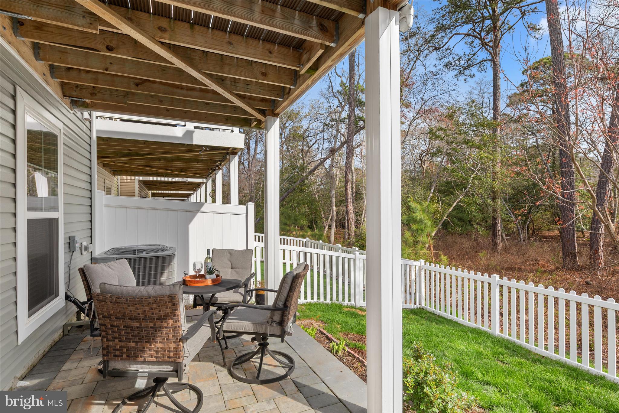 SEA OAKS VILLAGE - Residential