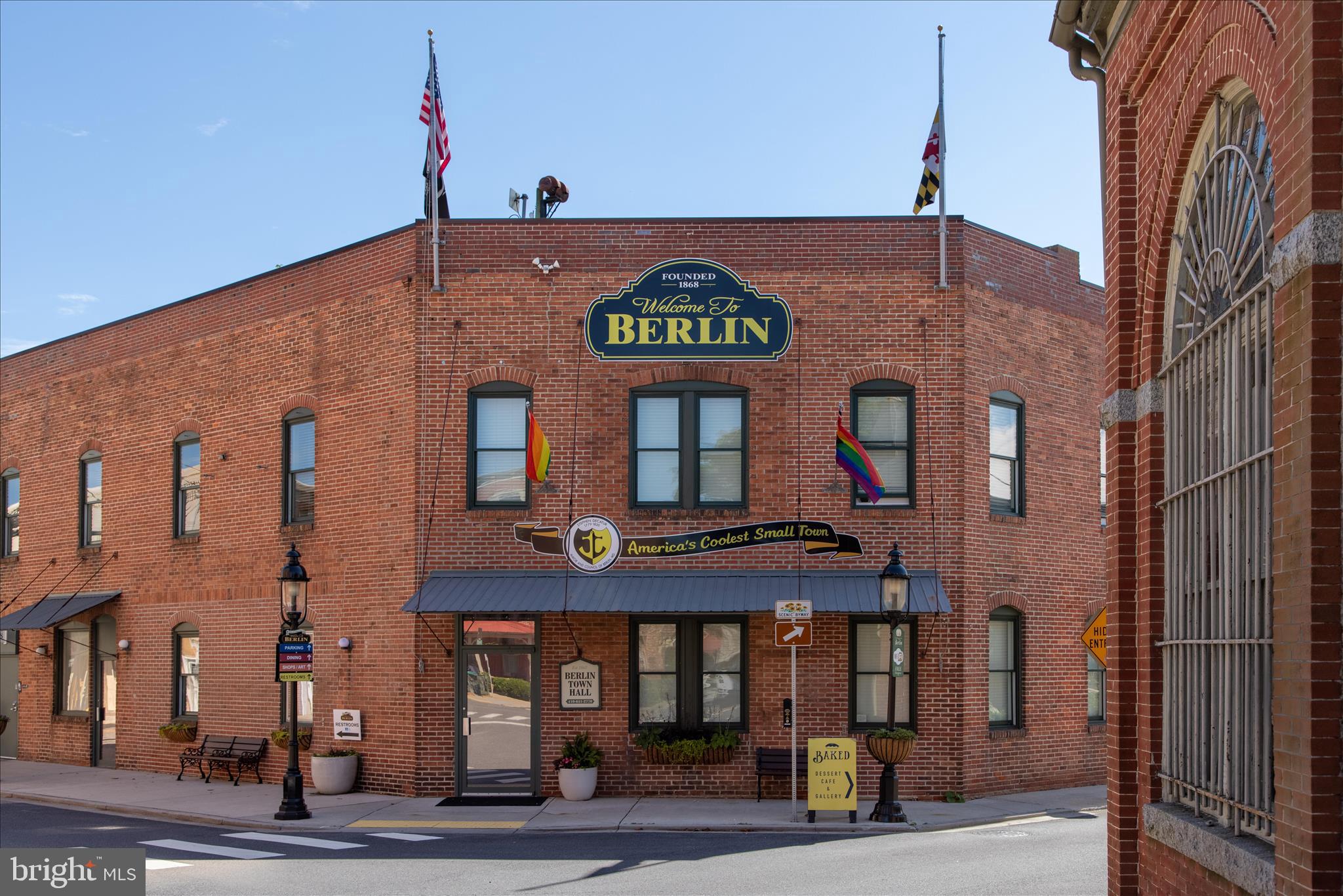 SEA OAKS VILLAGE - Residential