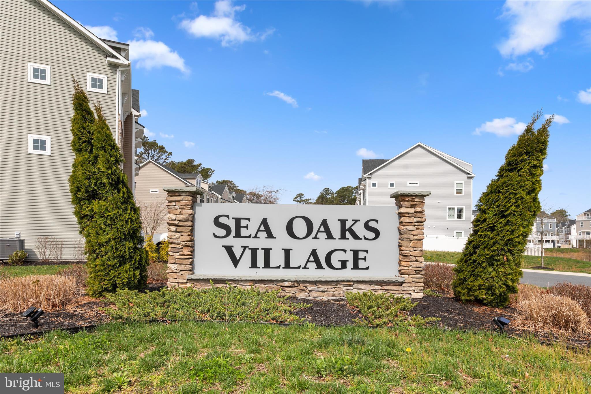 SEA OAKS VILLAGE - Residential