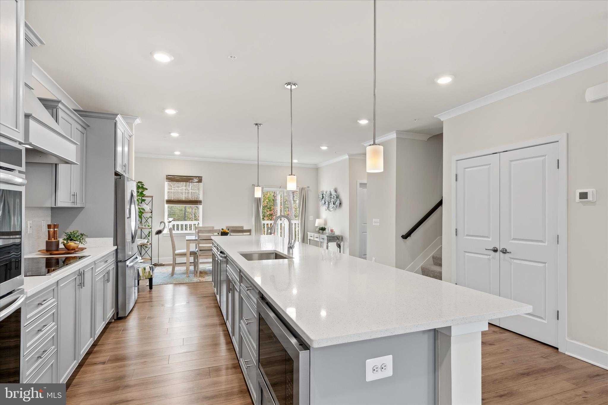 SEA OAKS VILLAGE - Residential