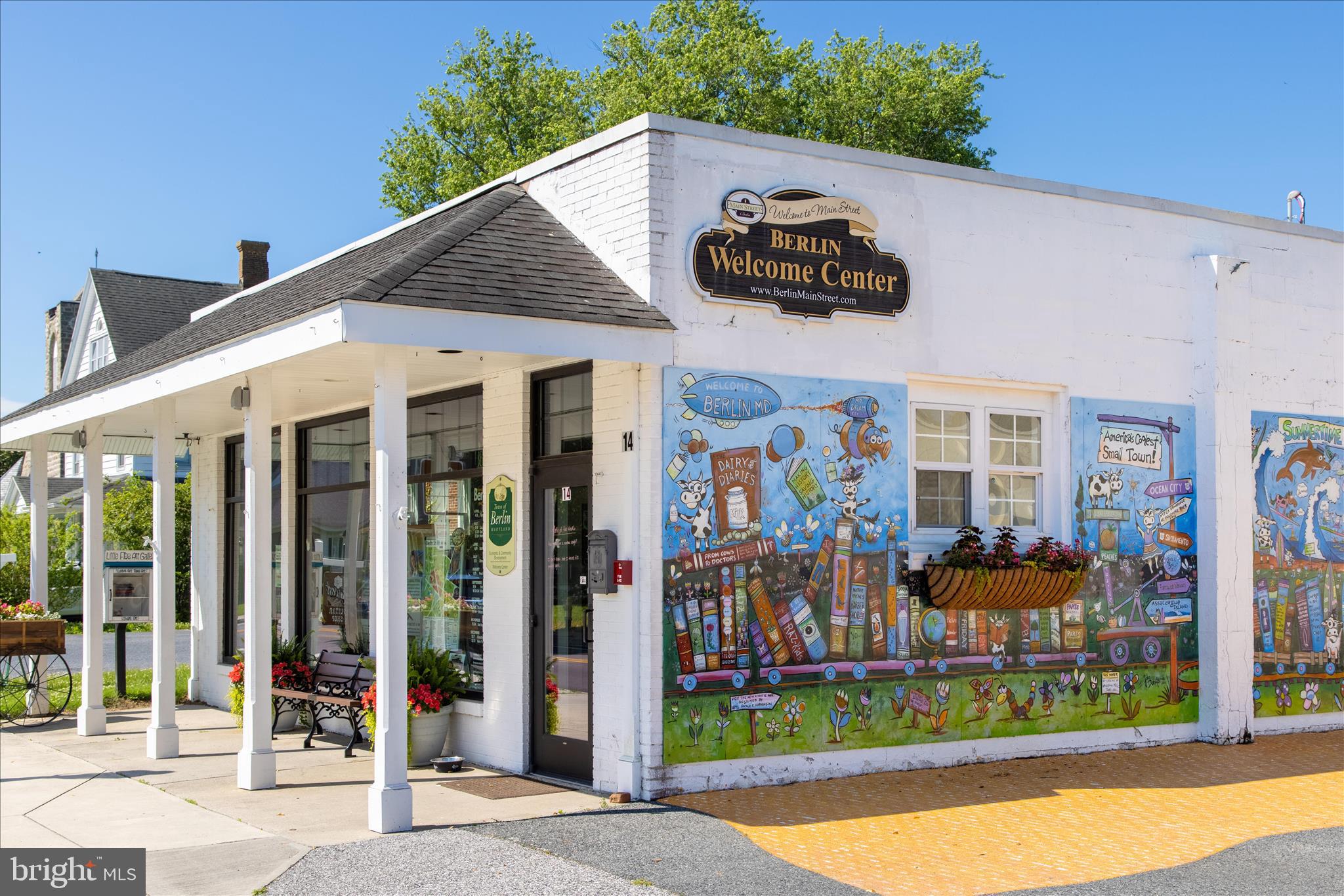 SEA OAKS VILLAGE - Residential