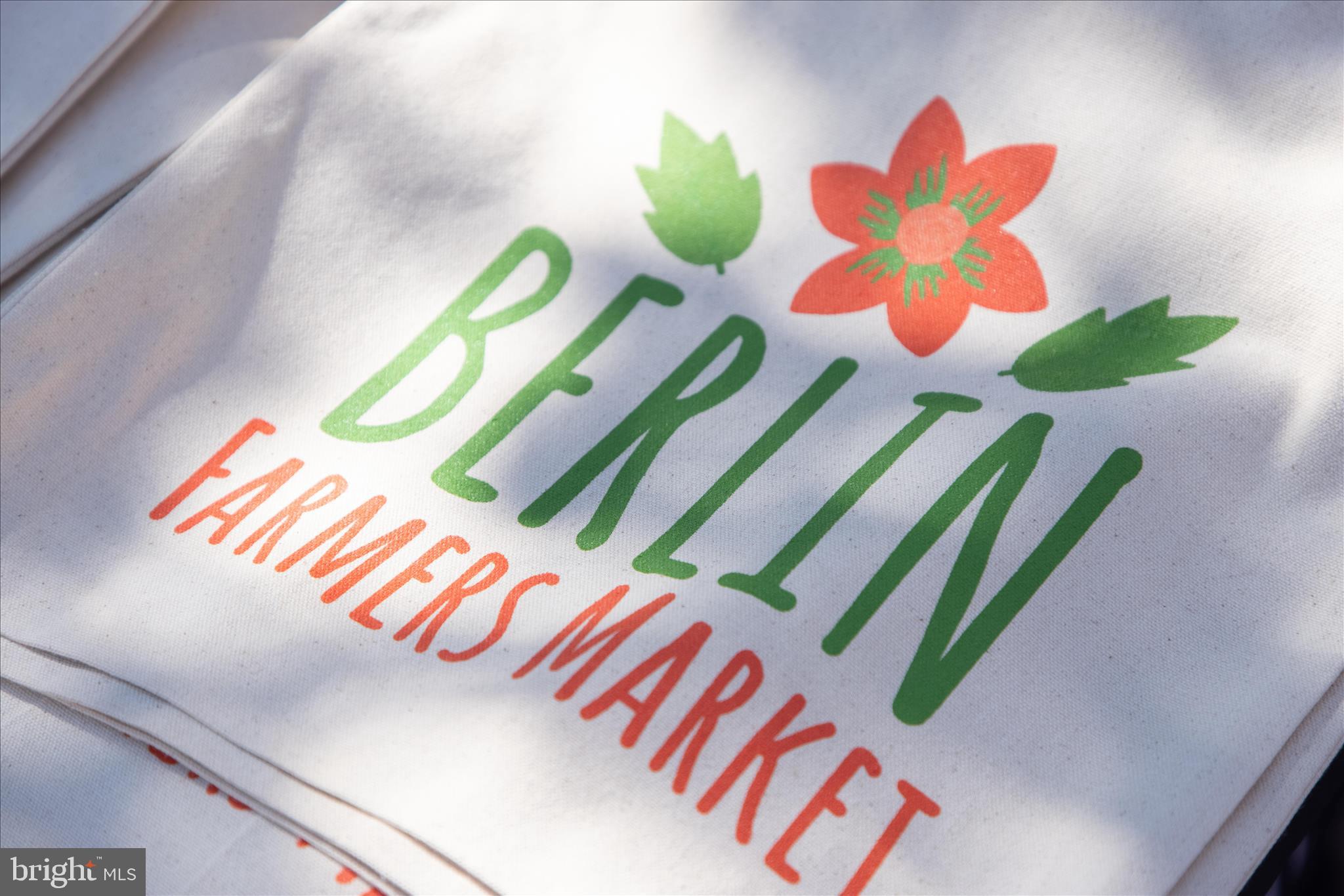 SEA OAKS VILLAGE - Residential