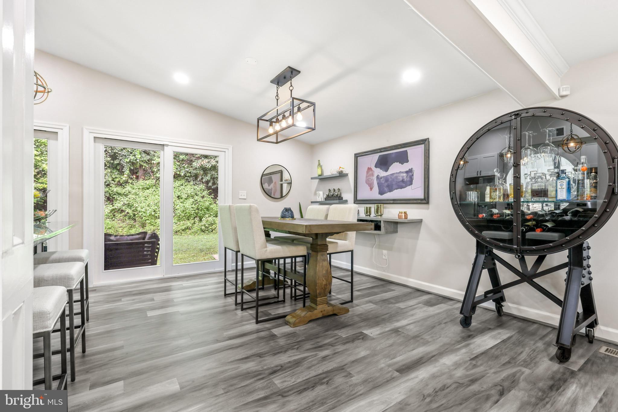 MOUNT WASHINGTON - Residential