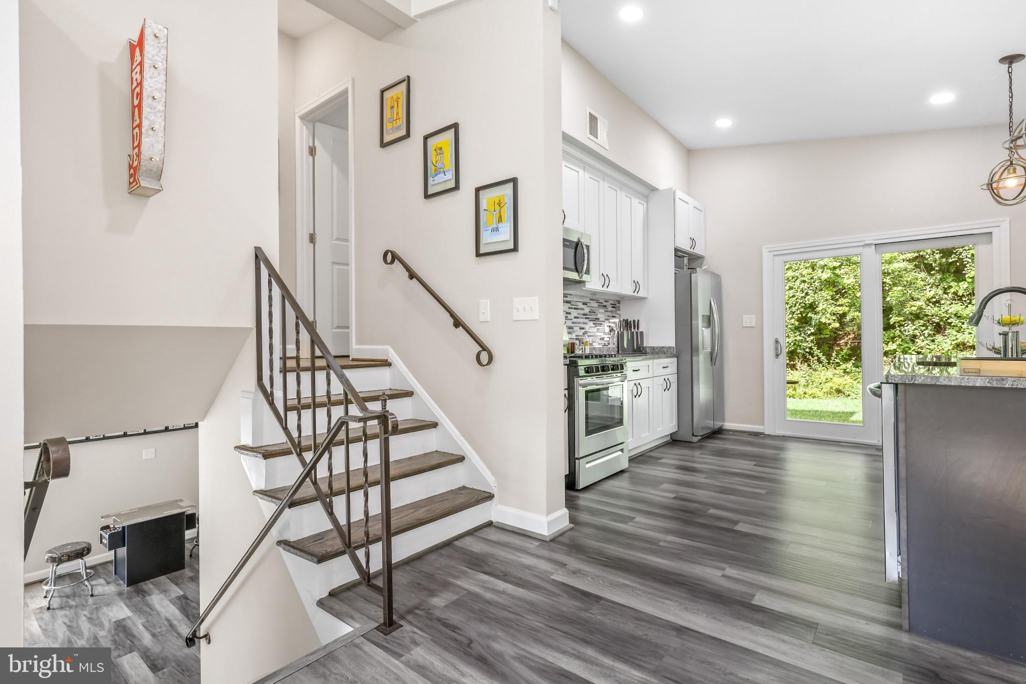 MOUNT WASHINGTON - Residential