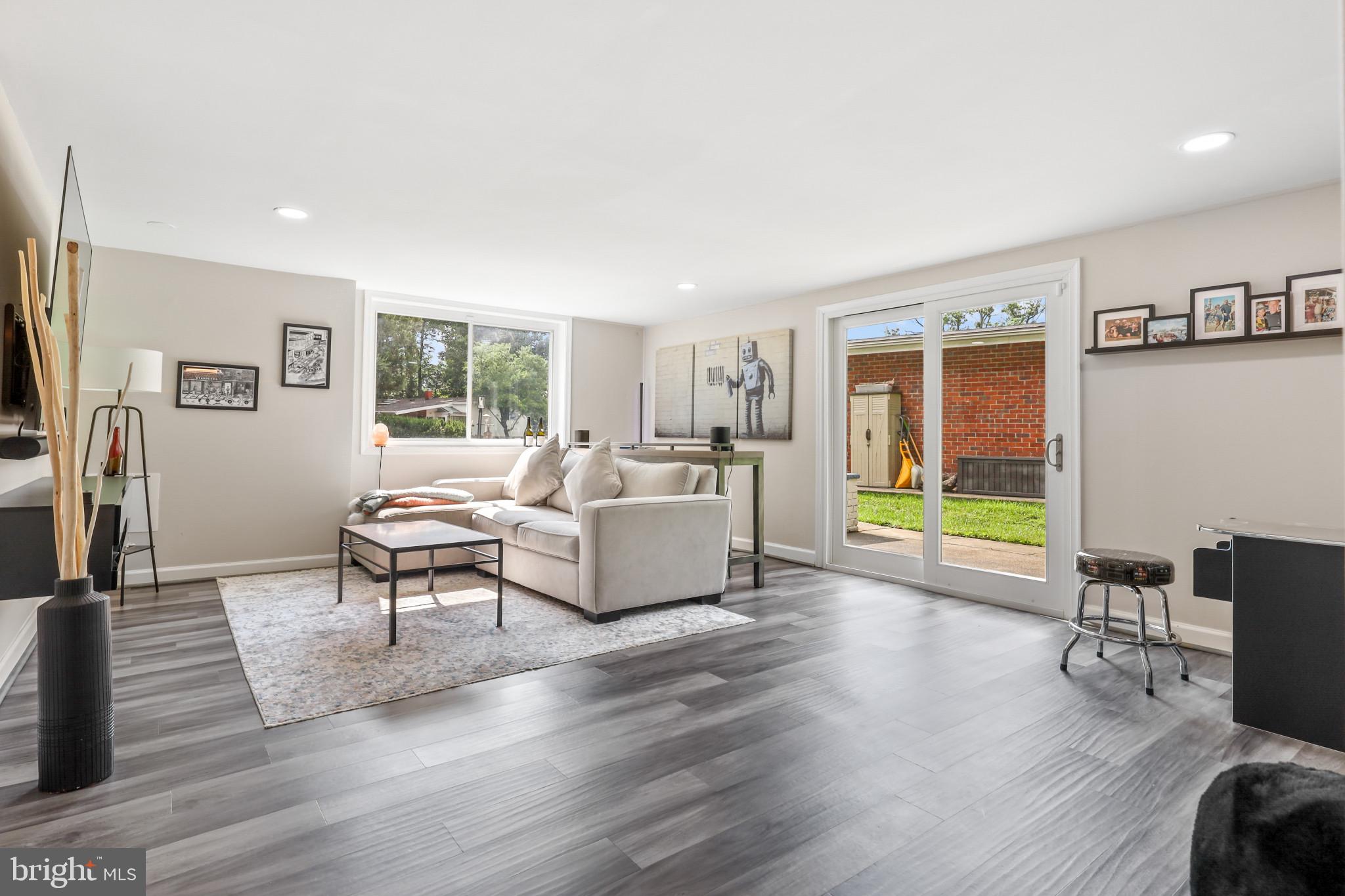 MOUNT WASHINGTON - Residential