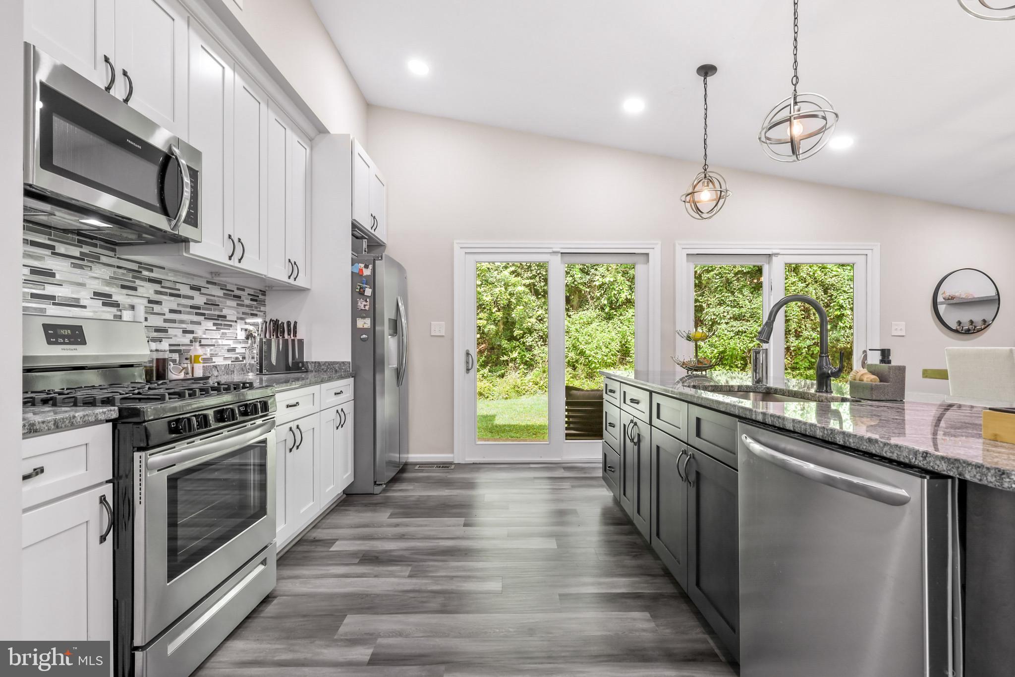 MOUNT WASHINGTON - Residential