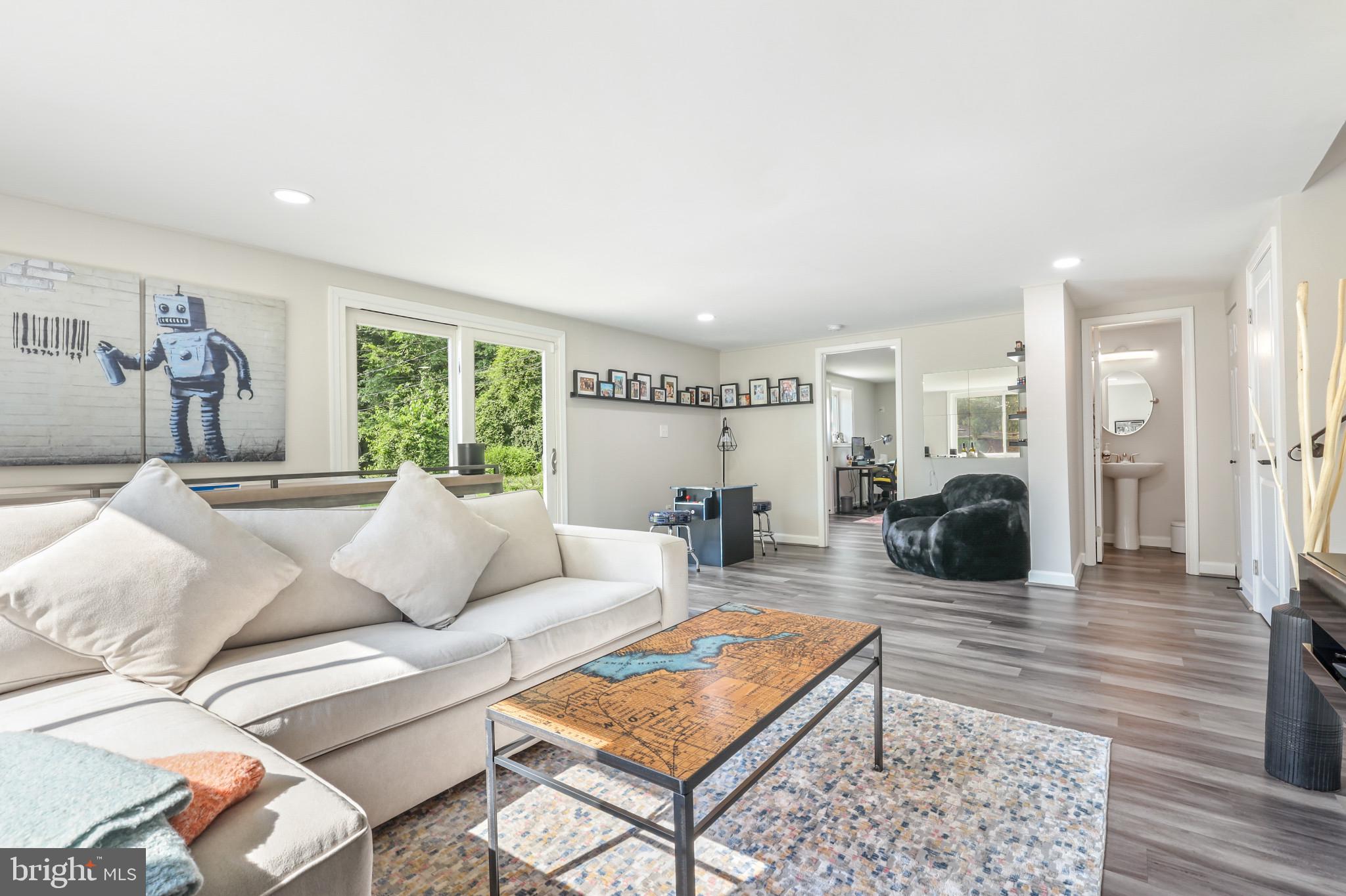 MOUNT WASHINGTON - Residential