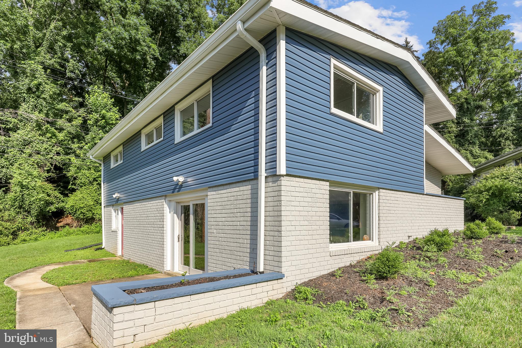 MOUNT WASHINGTON - Residential