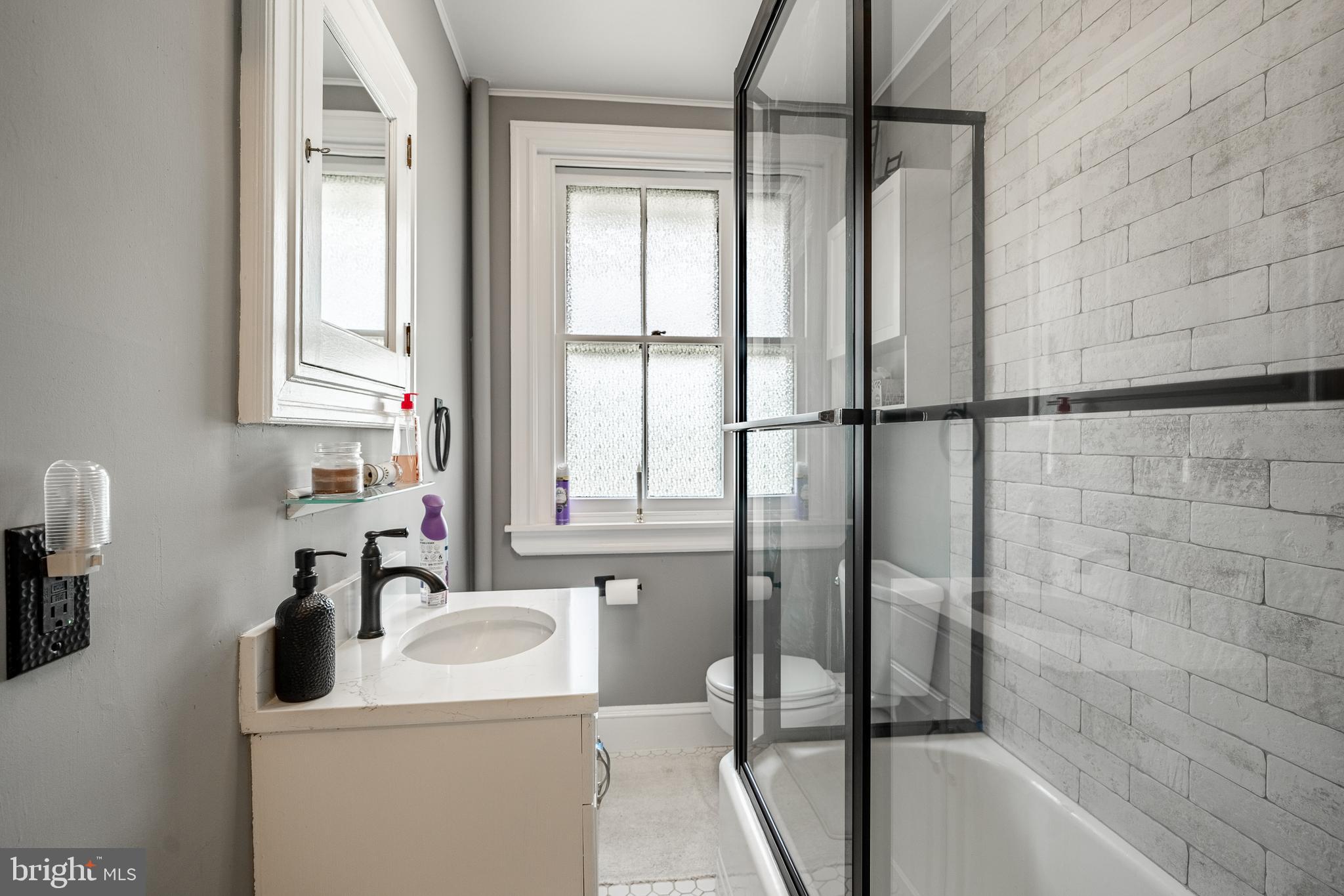 RADNOR HUNT - Residential