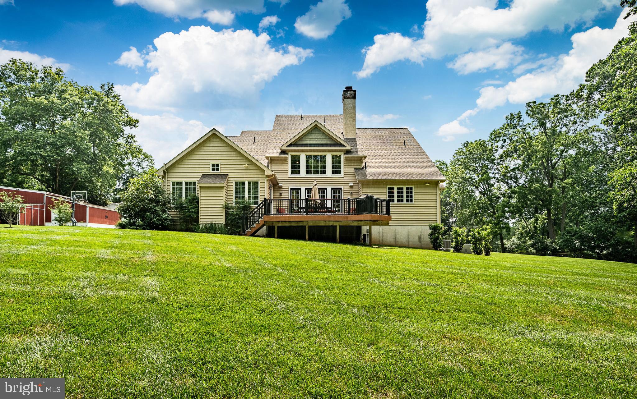 RADNOR HUNT - Residential