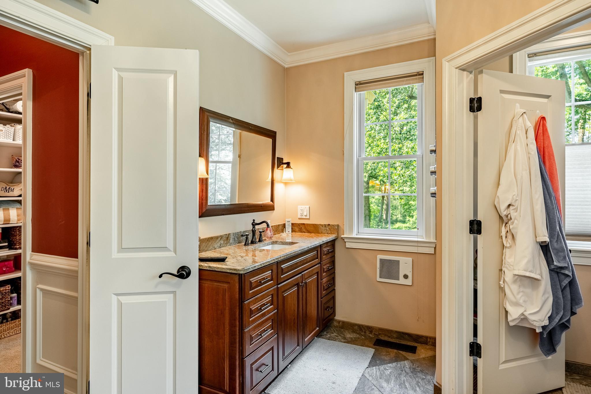 RADNOR HUNT - Residential