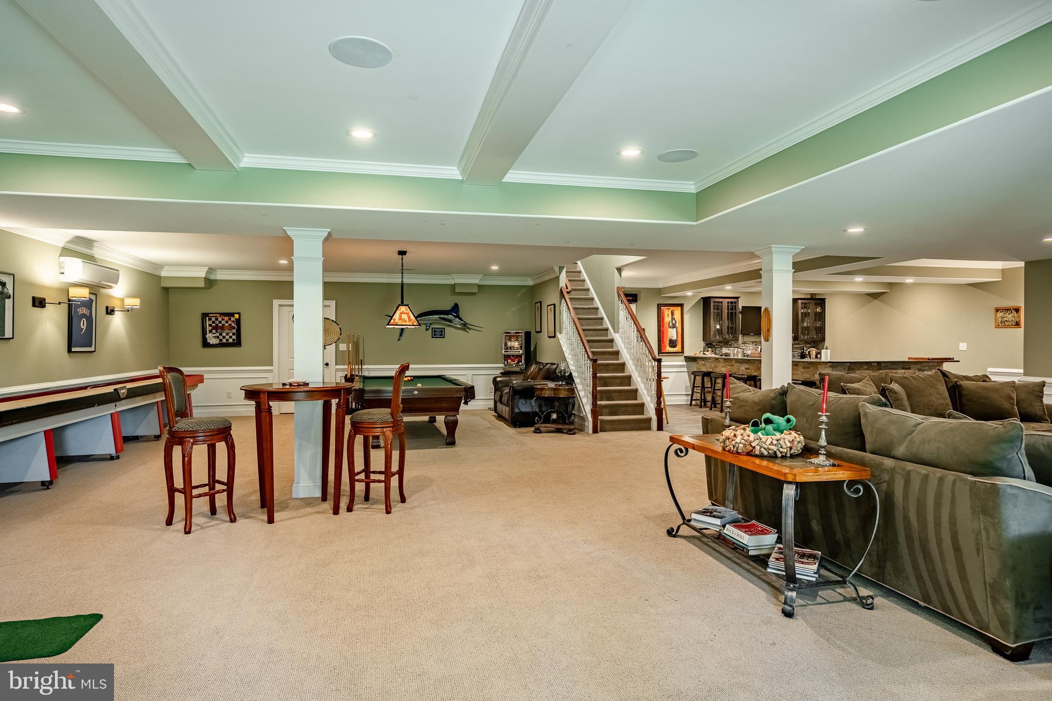 RADNOR HUNT - Residential