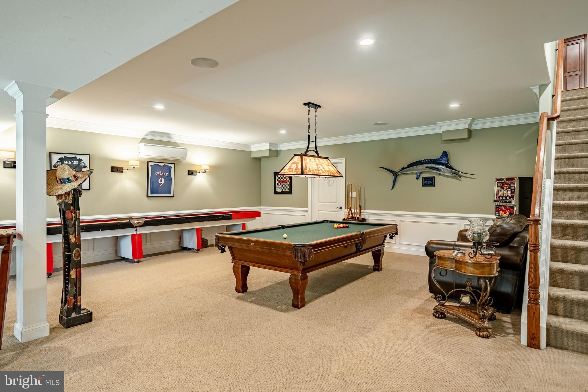 RADNOR HUNT - Residential