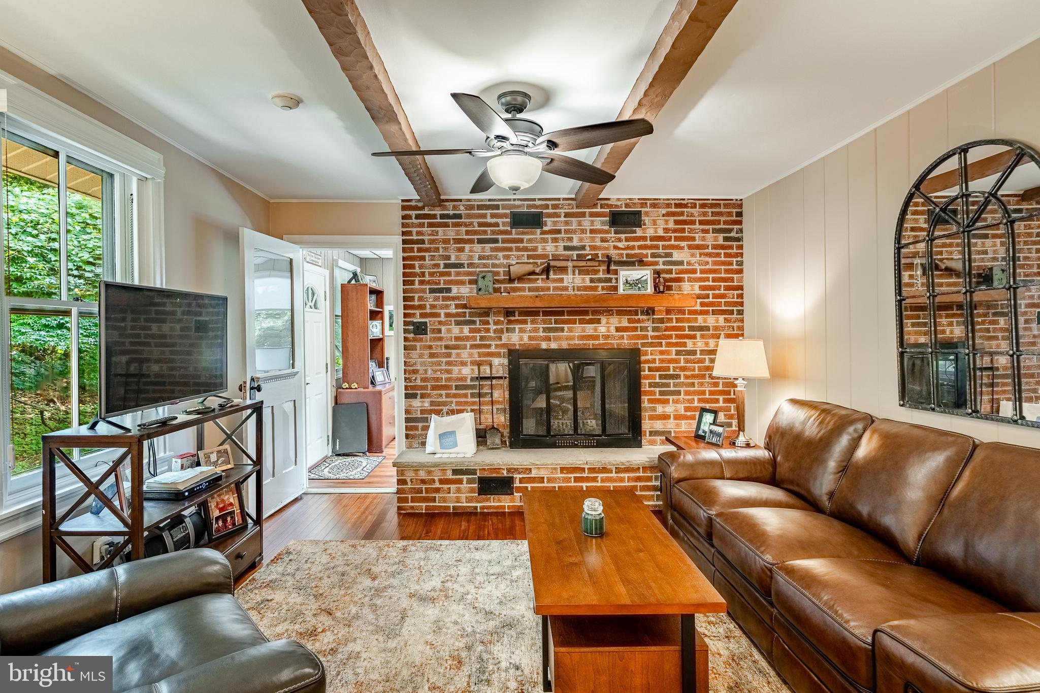 RADNOR HUNT - Residential