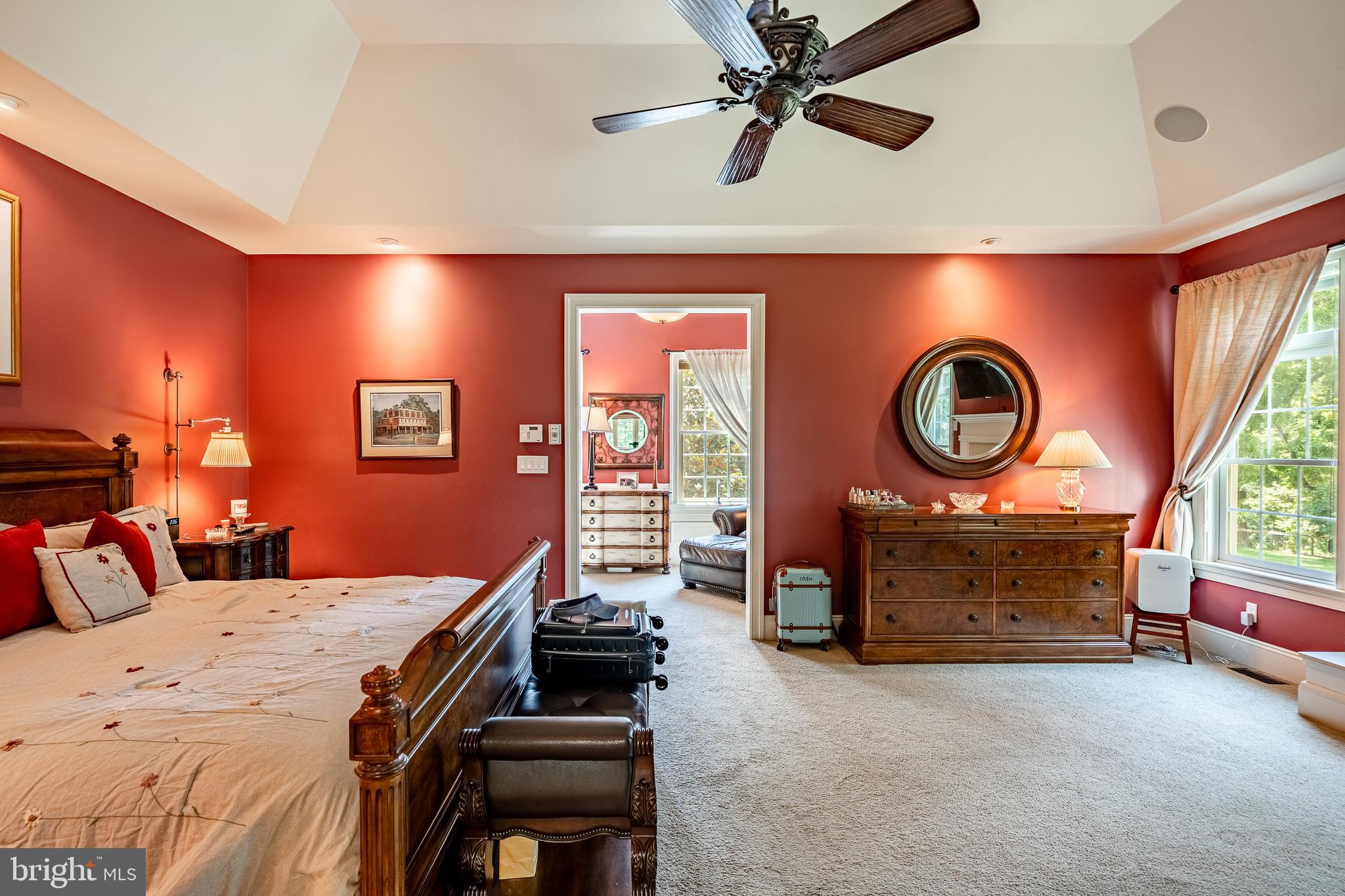 RADNOR HUNT - Residential