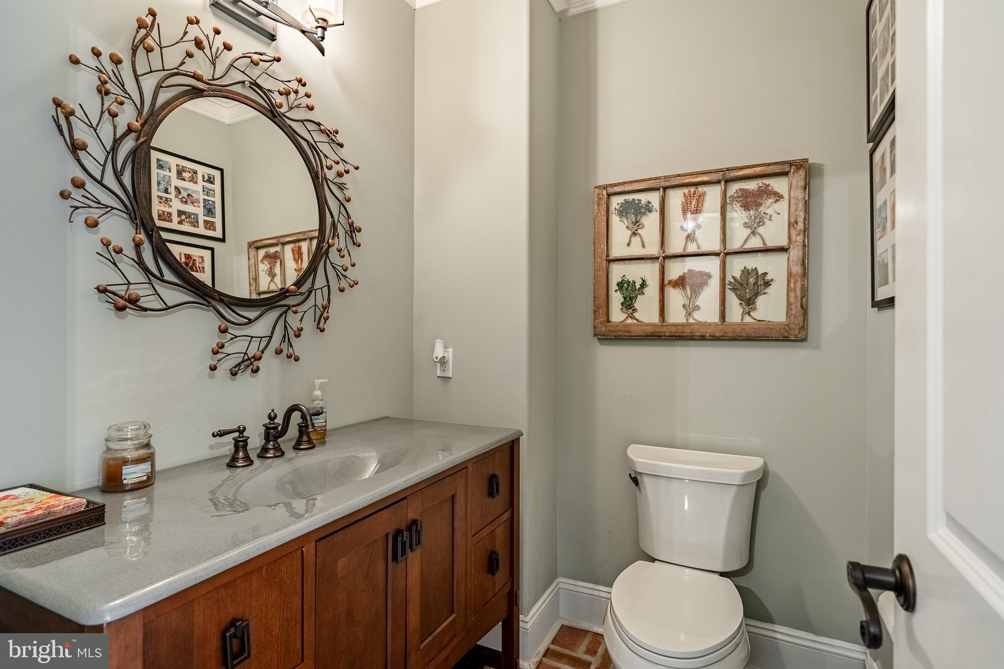 RADNOR HUNT - Residential