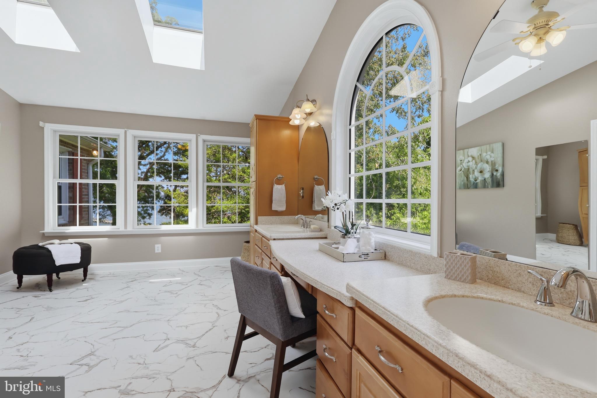 TOWN CREEK - Residential