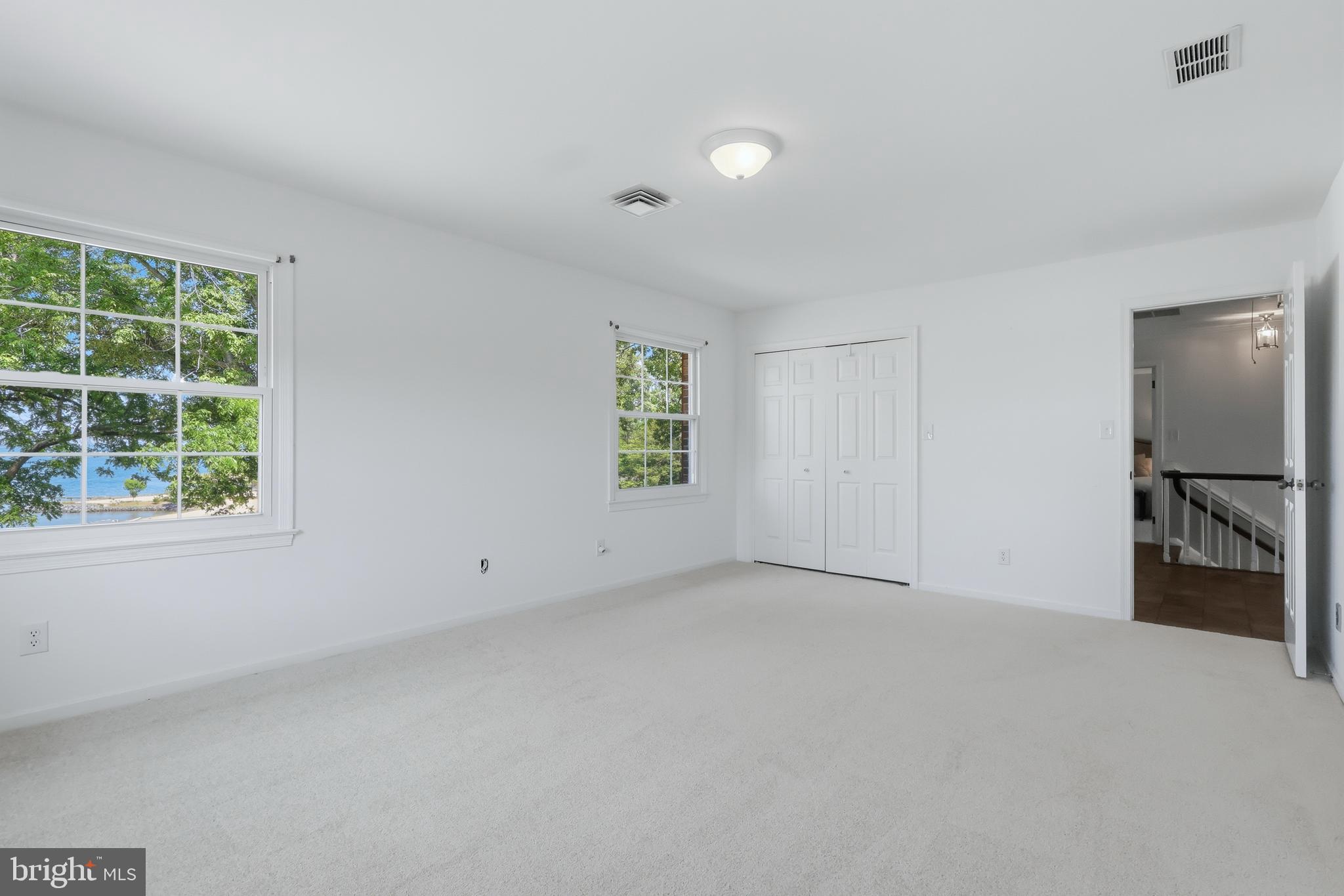 TOWN CREEK - Residential