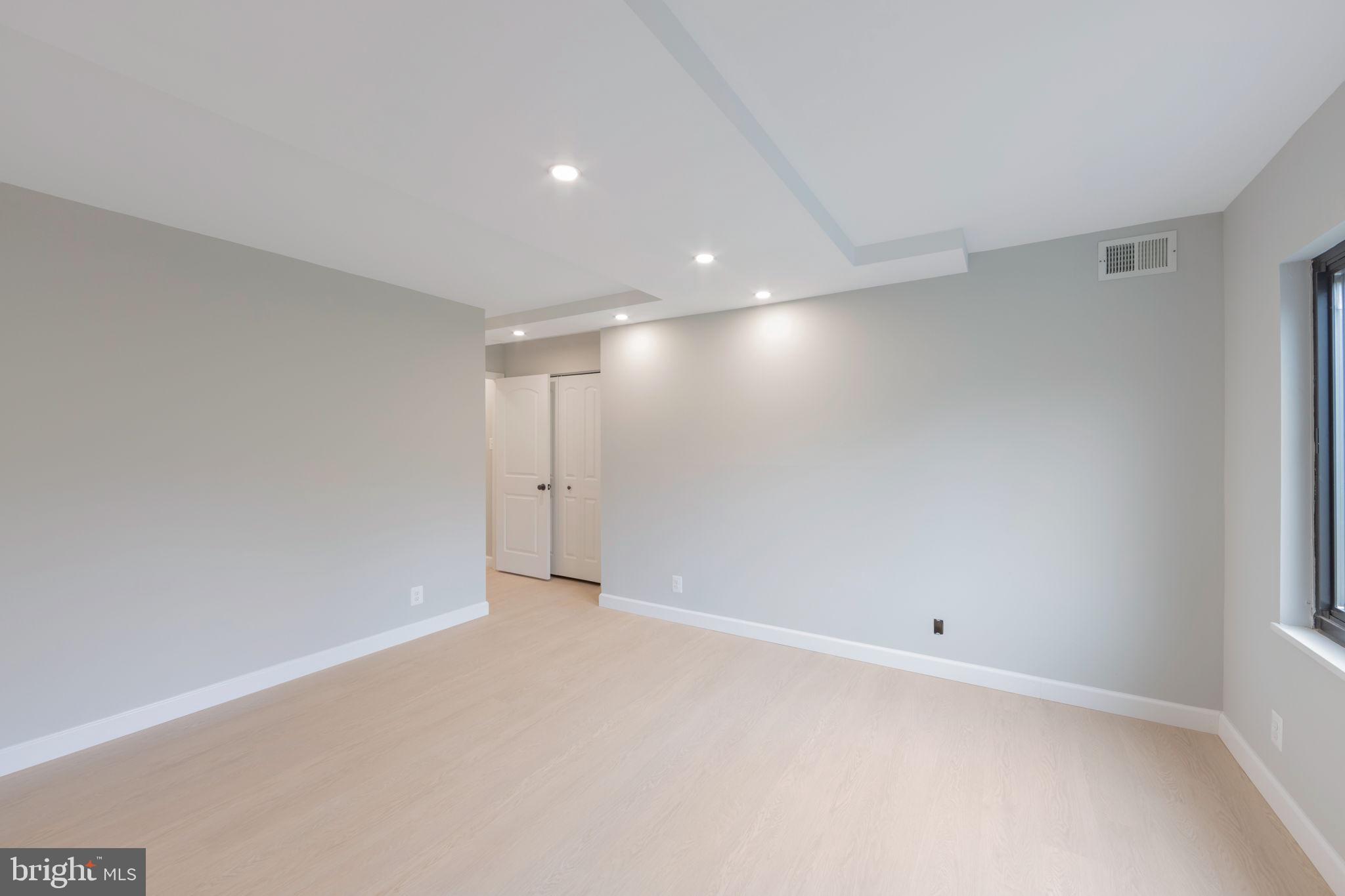 WEST END - Residential Lease